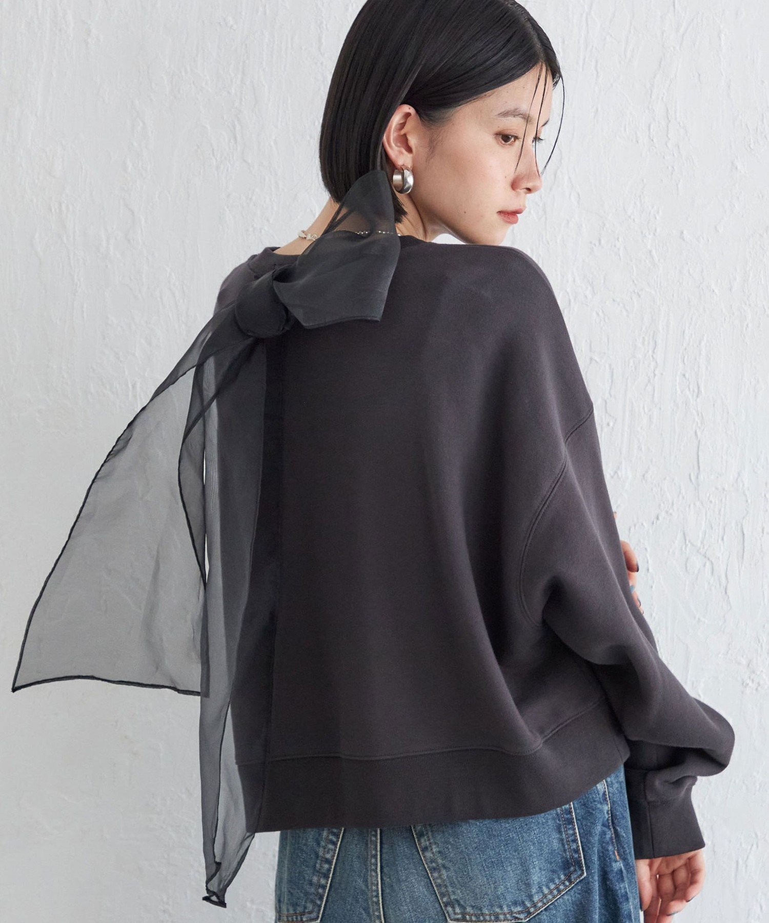 【シップス フォー ウィメン/SHIPS】のWai+ 手洗い可能 裏毛 オーガンジー スウェット インテリア・キッズ・メンズ・レディースファッション・服の通販 founy(ファニー) 　ファッション　Fashion　レディースファッション　Fashion for Women　トップス・カットソー　Cut & Sew Tops　レディースパーカー・カジュアルフーディー　Casual Hoodies & Sweatshirts　スウェット・クルーネックトップス　Sweatshirts & Crewnecks / Relaxed Fit Sweat Tops　オーガンジー　Organza Fabric　コレクション　Collection, Seasonal Line　スウェット / スエット　Sweatshirt, Sweatwear　バランス　Balance, Style Balance　ベーシック　Basic, Essential　リボン　Ribbon, Bow　ループ　Loop, Loop Knit　ダークグレー|ID: prp329100004779116 ipo3291000000034661000