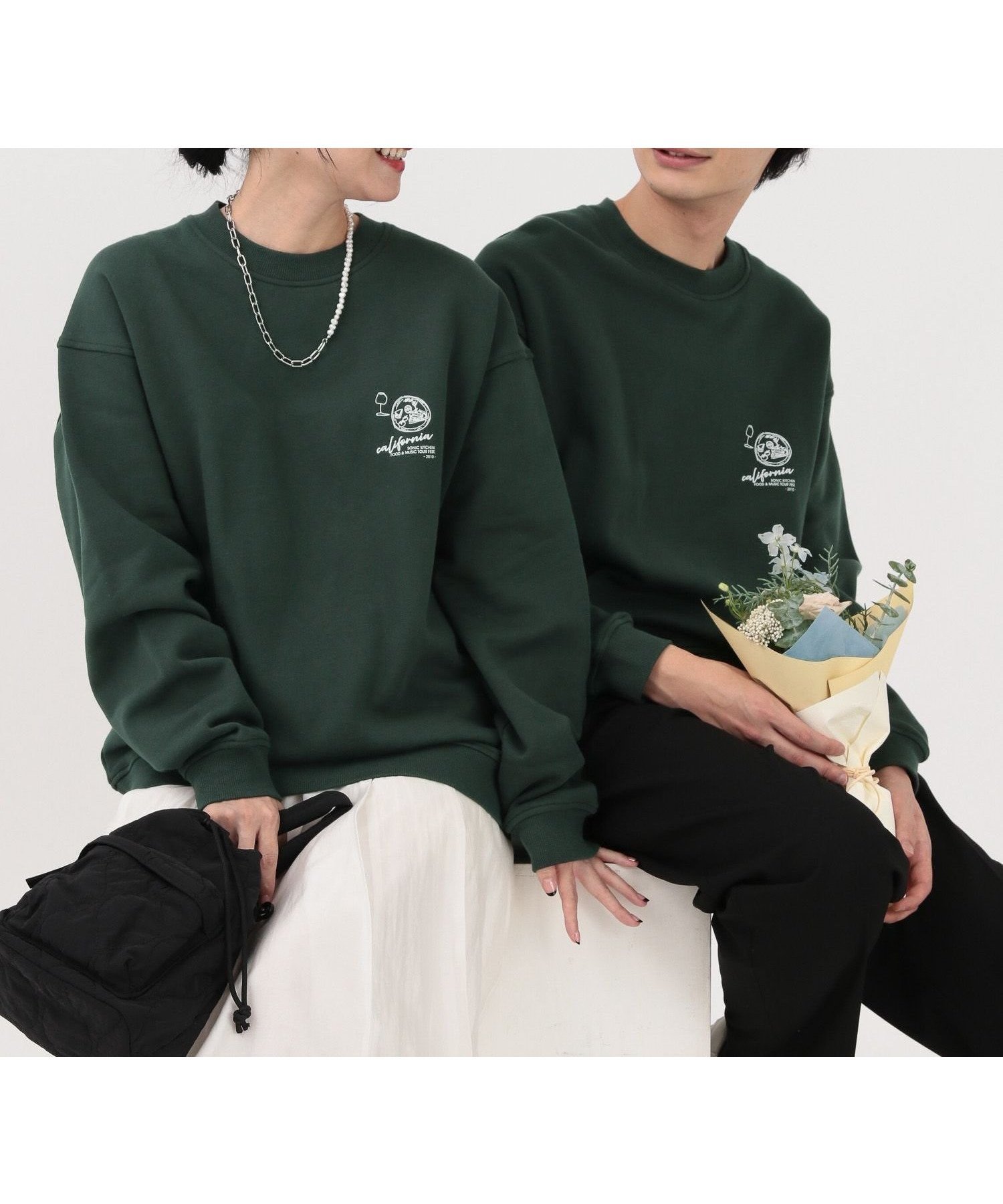 【グローバルワーク/GLOBAL WORK】のソフトタッチスウェット/裏起毛/ロゴ/580800 インテリア・キッズ・メンズ・レディースファッション・服の通販 founy(ファニー) ファッション Fashion レディースファッション Fashion for Women トップス・カットソー Cut & Sew Tops レディースパーカー・カジュアルフーディー Casual Hoodies & Sweatshirts スウェット・クルーネックトップス Sweatshirts & Crewnecks / Relaxed Fit Sweat Tops おすすめ Recommended / Our Picks イラスト Illustration グラフィック Graphic, Graphic Design スラックス Slacks, Dress Pants デニム Denim, Jeans Material トレンド Trend, Trending Now ハンド Hand, Handmade リラックス Relax, Relaxed Fit ワイド Wide, Wide Fit グリーンワンポイントモチーフ78|ID: prp329100004779250 ipo3291000000034895571