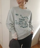 【スローブ イエナ/SLOBE IENA】のRUSSELL*LOUNA ロゴスウェット 人気、トレンドファッション・服の通販 founy(ファニー) ファッション Fashion レディースファッション Fashion for Women トップス・カットソー Cut & Sew Tops レディースパーカー・カジュアルフーディー Casual Hoodies & Sweatshirts スウェット・クルーネックトップス Sweatshirts & Crewnecks / Relaxed Fit Sweat Tops おすすめ Recommended / Our Picks グラフィック Graphic, Graphic Design スマート Smart, Elegant トレンド Trend, Trending Now バランス Balance, Style Balance プリント Print, Printed Pattern ポーチ Pouch, Small Case 別注 Limited Edition, Custom Order 巾着 Drawstring Bag, Kinchaku 旅行 Travel thumbnail グレーB|ID: prp329100004779321 ipo3291000000034663260