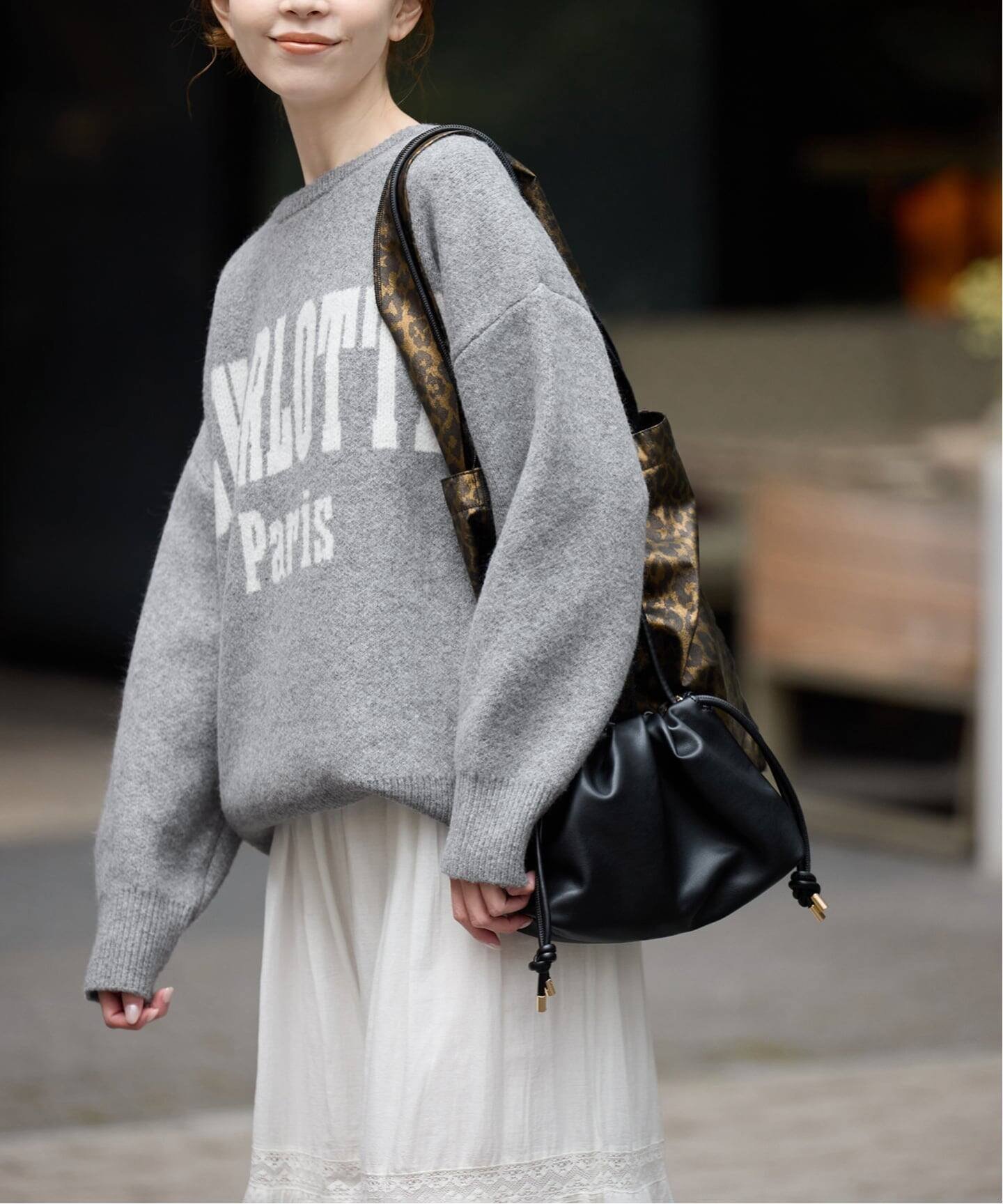 【スローブ イエナ/SLOBE IENA】のCHARLOTTE ロゴニット インテリア・キッズ・メンズ・レディースファッション・服の通販 founy(ファニー) ファッション Fashion レディースファッション Fashion for Women トップス・カットソー Cut & Sew Tops ニット Knit Tops & Sweaters 2025年 2025 2025-2026秋冬・A/W Autumn/Winter 2025–26 AW25–26 ウォッシャブル Machine Washable スラックス Slacks, Dress Pants デニム Denim, Jeans Material ベーシック Basic, Essential レース Lace, Lace Fabric グレーA|ID: prp329100004779443 ipo3291000000034665085