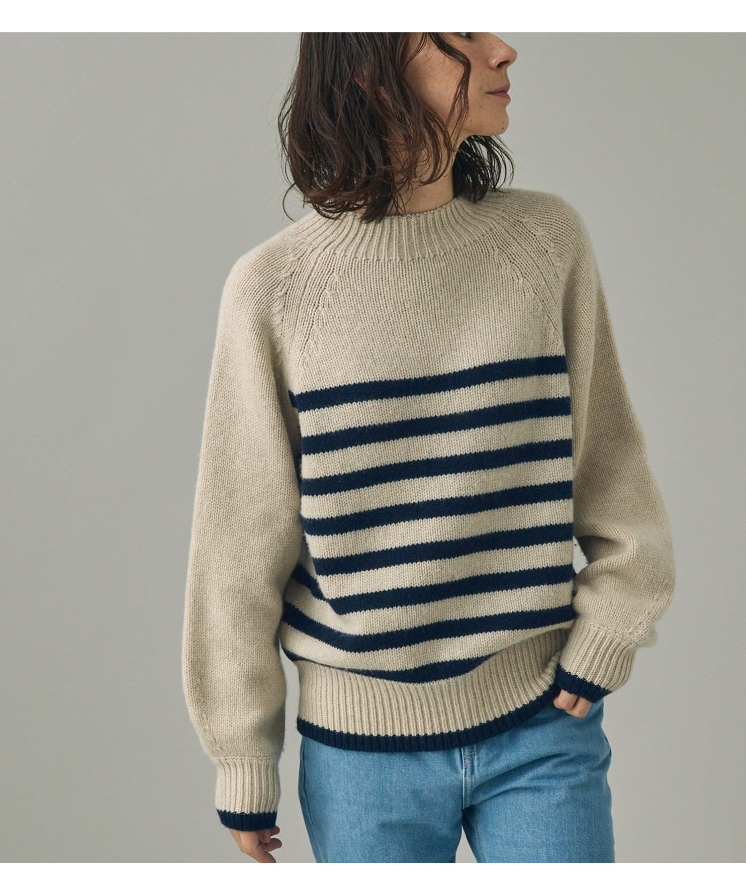 【エーグル/AIGLE】のウールブレンド ボーダーニットモックネックセーター インテリア・キッズ・メンズ・レディースファッション・服の通販 founy(ファニー) 　ファッション　Fashion　レディースファッション　Fashion for Women　トップス・カットソー　Cut & Sew Tops　ニット　Knit Tops & Sweaters　カフス　Cuff Design　スタンド　Stand Collar, Upright Stand　ストライプ　Stripe, Striped Pattern　スリーブ　Sleeve, Long Sleeve / Short Sleeve　パッチ　Patch, Appliqué　モックネック　Mock Neck, Short Turtleneck　冬　Winter / This Winter　オフホワイト|ID: prp329100004779617 ipo3291000000034722994