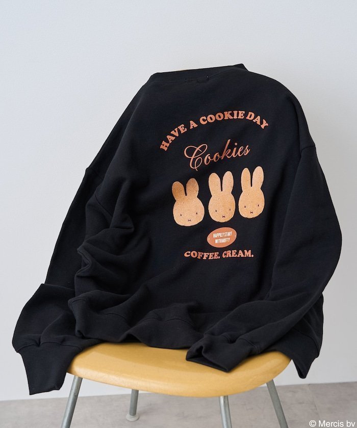 【フリークスストア/FREAK'S STORE】のmiffy cookie柄 プリント スウェット 25AW インテリア・キッズ・メンズ・レディースファッション・服の通販 founy(ファニー) 　ファッション　Fashion　レディースファッション　Fashion for Women　トップス・カットソー　Cut & Sew Tops　レディースパーカー・カジュアルフーディー　Casual Hoodies & Sweatshirts　スウェット・クルーネックトップス　Sweatshirts & Crewnecks / Relaxed Fit Sweat Tops　2025年　2025　2025-2026秋冬・A/W　Autumn/Winter 2025–26 AW25–26　冬　Winter / This Winter　スウェット / スエット　Sweatshirt, Sweatwear　スペシャル　Special, Limited Edition　プリント　Print, Printed Pattern　A/W・秋冬　Autumn/Winter　ブラック|ID: prp329100004779651 ipo3291000000034668272