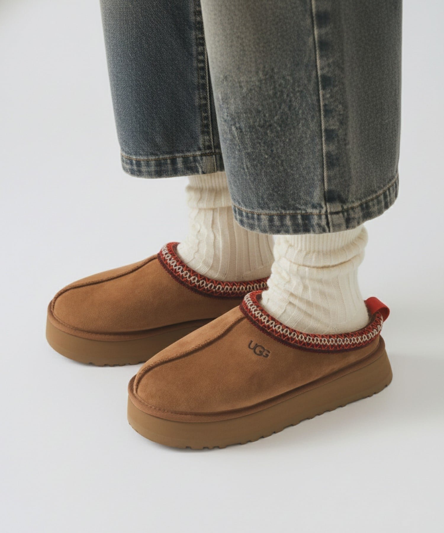 【ビームス ウイメン/BEAMS】の【12/11 9 59までポイント10倍】【WEB限定】UGG / Tazz II 25AW タズ アグ スリッポン 厚底 起毛 インテリア・キッズ・メンズ・レディースファッション・服の通販 founy(ファニー) ファッション Fashion レディースファッション Fashion for Women インソール Shoe Insole 厚底 Platform Shoes カリフォルニア California, Cali Style クッション Cushion, Throw Pillow クラシック Classic, Timeless Style 軽量 Lightweight, Ultra Light ショート Short, Short Length スリッポン Slip-On, Loafer バランス Balance, Style Balance ミニスカート Mini Skirt, Short Skirt ライニング Inner Lining, Inner Fabric, Lined ラグジュアリー Luxury, Elegant 2025年 2025 2025-2026秋冬・A/W Autumn/Winter 2025–26 AW25–26 CHESTNUT|ID: prp329100004779668 ipo3291000000034812209