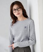 【アー ヴェー ヴェー/a.v.v】のワンポイント刺繍ケーブルニット グレー|ID: prp329100004779823 ipo3291000000034671617