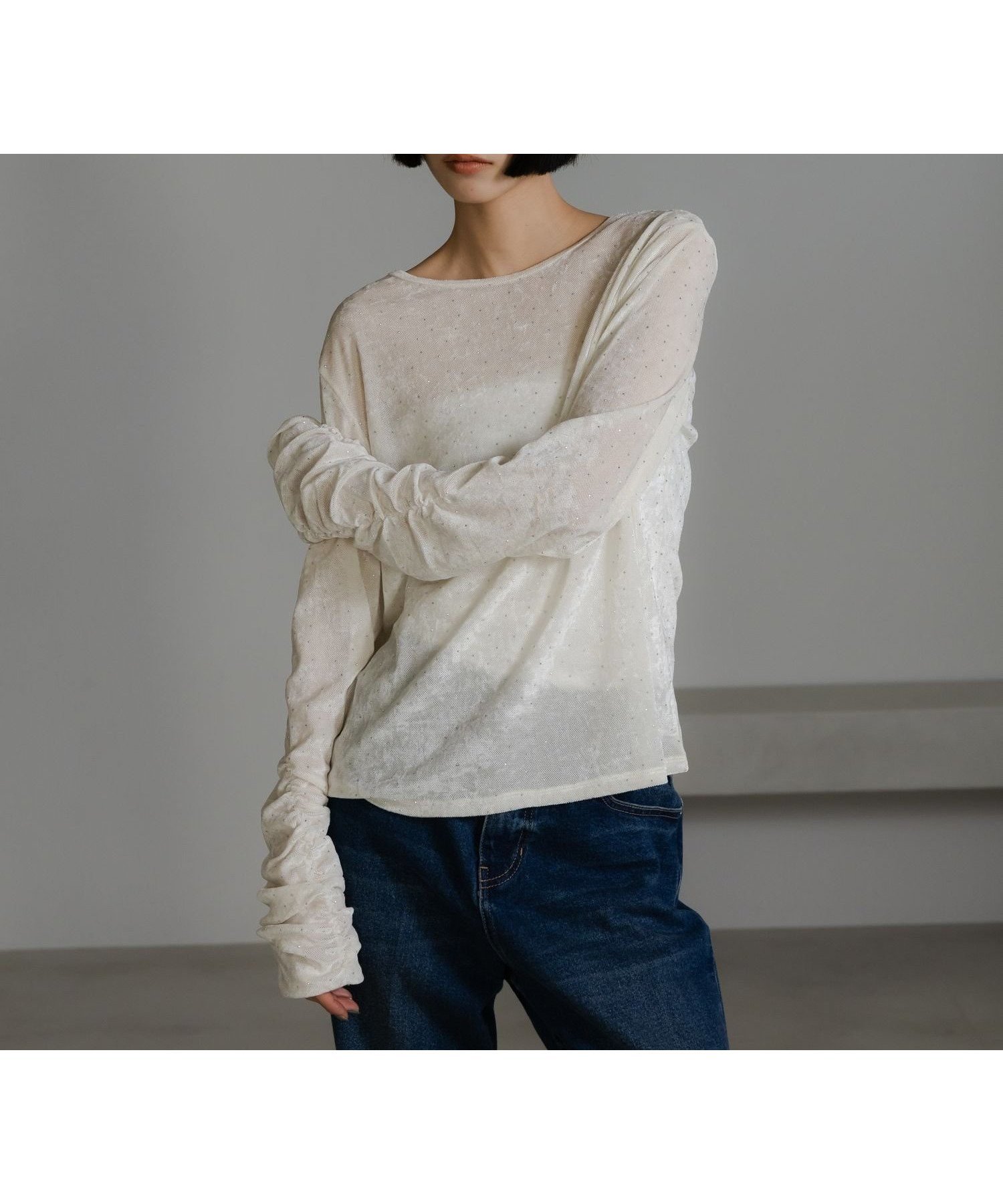 【ローリーズファーム/LOWRYS FARM】のベロアドットLS インテリア・キッズ・メンズ・レディースファッション・服の通販 founy(ファニー) ファッション Fashion レディースファッション Fashion for Women トップス・カットソー Cut & Sew Tops ベロアトップス Velour Tops / Velvet-Look Items インナー Innerwear シンプル Simple, Minimal ジャケット Jacket, Outerwear ドット Polka Dot, Dot Pattern ビジュー Bijou, Jewel-like Accent ベロア Velour, Soft Velvet オフホワイト×ドット|ID: prp329100004780965 ipo3291000000034872589