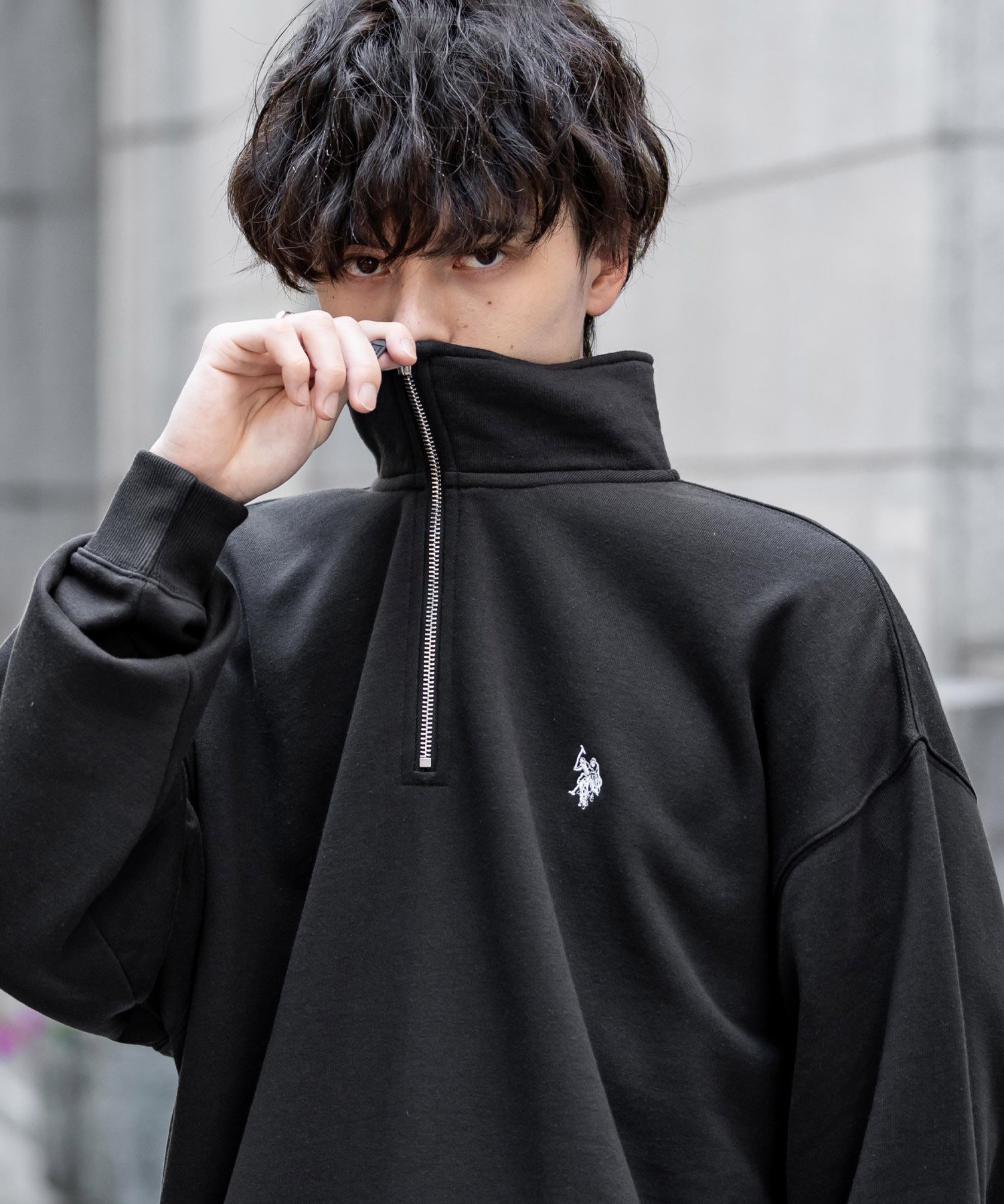 【ロッキーモンロー/Rocky Monroe】のU.S. POLO ASSN. オーバーサイズ裏起毛ワンポイントロゴ刺繍ハーフジップスウェット インテリア・キッズ・メンズ・レディースファッション・服の通販 founy(ファニー) ファッション Fashion レディースファッション Fashion for Women トップス・カットソー Cut & Sew Tops レディースパーカー・カジュアルフーディー Casual Hoodies & Sweatshirts スウェット・クルーネックトップス Sweatshirts & Crewnecks / Relaxed Fit Sweat Tops インナー Innerwear 切替 Switching, Contrast Panel シンプル Simple, Minimal スウェット / スエット Sweatshirt, Sweatwear スポーツ Sports, Activewear バランス Balance, Style Balance プレーン Plain, Simple 別注 Limited Edition, Custom Order メンズ Men's, Menswear リラックス Relax, Relaxed Fit ワイド Wide, Wide Fit ワンポイント One Point, Statement Accent 再入荷 Restock / Back in Stock おすすめ Recommended / Our Picks エレガント 上品 Elegant ブラック|ID: prp329100004780989 ipo3291000000034843863