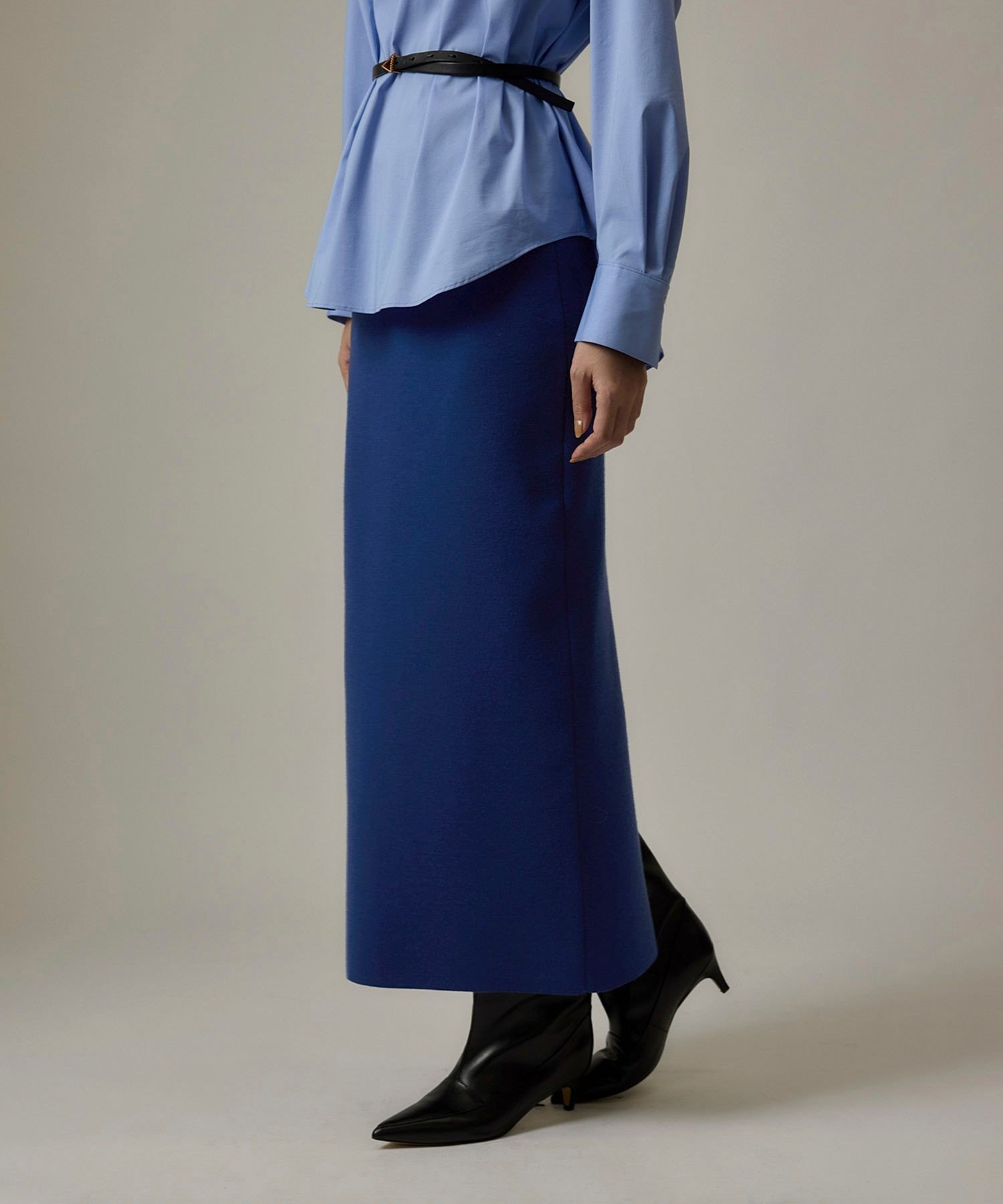 【ロペ/ROPE'】の【J aDoRe・店舗限定】ハイゲージウールスムースIラインニットスカート/セットアップ対応 インテリア・キッズ・メンズ・レディースファッション・服の通販 founy(ファニー) 　ファッション　Fashion　レディースファッション　Fashion for Women　セットアップ　Matching Sets　スカート・ミニ/ミディ/マキシ　Skirts / Mini, Midi & Maxi Skirts　シンプル　Simple, Minimal　ジャケット　Jacket, Outerwear　ストッキング　Stockings, Sheer Tights　ストレッチ　Stretch, Stretchy Fabric　スリット　Slit, Slit Detail　セットアップ　Set-Up, Coordinated Outfit　タイツ　Tights, Legwear　ベーシック　Basic, Essential　ポケット　Pocket, Pocket Detail　ロング　Long, Long-Length　おすすめ　Recommended / Our Picks　ブルー(44)|ID: prp329100004781134 ipo3291000000034688071