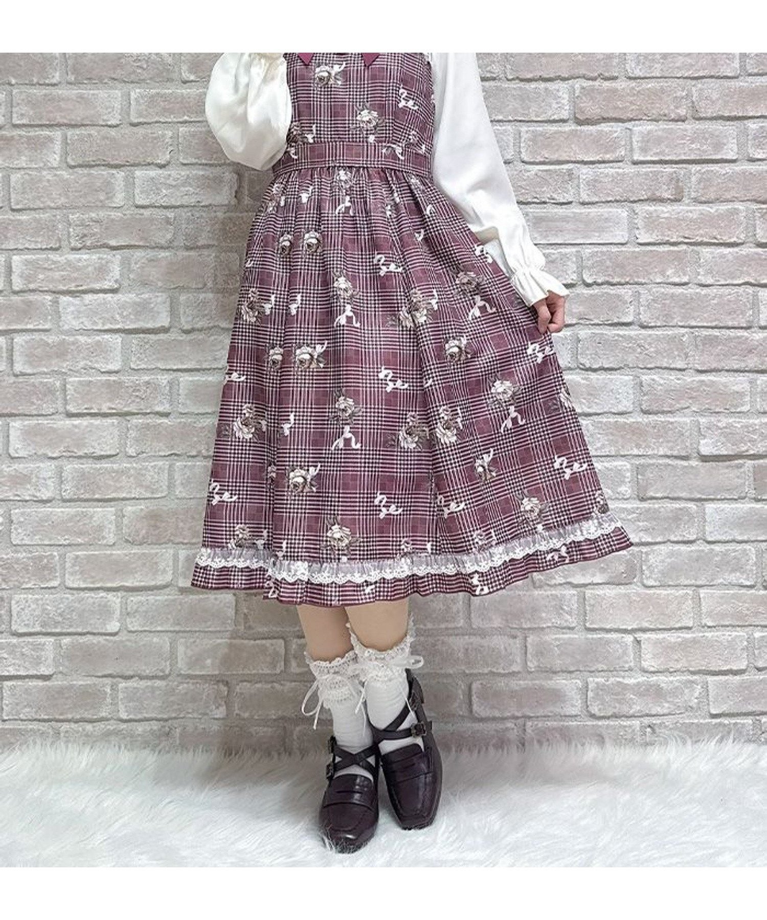 【アクシーズファム/axes femme】のホリデーチェック柄ワンピース 人気、トレンドファッション・服の通販 founy(ファニー) 　ファッション　Fashion　レディースファッション　Fashion for Women　ワンピース　Dresses　おすすめ　Recommended / Our Picks　ガーリー　Girly, Feminine Style　チェック　Check, Plaid, Tartan　ビスチェ　Bustier, Corset Top　フリル　Frill, Ruffle　ブローチ　Brooch, Pin Brooch　ホリデーシーズン　Holiday Season　リボン　Ribbon, Bow　レース　Lace, Lace Fabric　ローズ　Rose, Rose Motif　 other-1|ID: prp329100004781252 ipo3291000000034688955