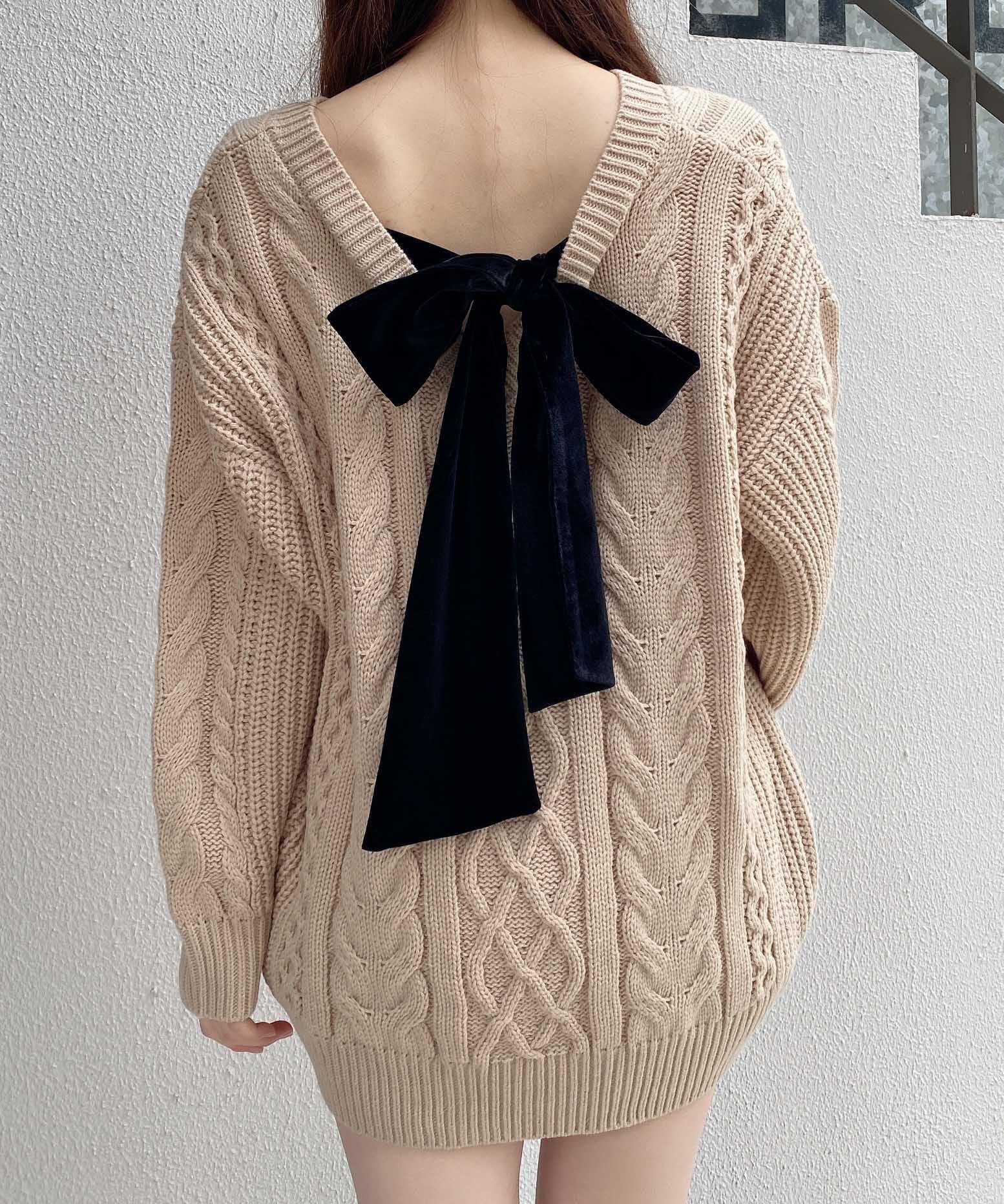 【イング/INGNI】のINGNI/5G Backベロアリボンケーブルチュニックニット インテリア・キッズ・メンズ・レディースファッション・服の通販 founy(ファニー) 　ファッション　Fashion　レディースファッション　Fashion for Women　トップス・カットソー　Cut & Sew Tops　ニット　Knit Tops & Sweaters　ベロアトップス　Velour Tops / Velvet-Look Items　ガーリー　Girly, Feminine Style　スマホ　Smartphone, Mobile Device　チュニック　Tunic, Long Top　デニム　Denim, Jeans Material　定番　Standard, Basic Item　フェミニン　Feminine, Girly　ベロア　Velour, Soft Velvet　ボトム　Bottoms, Lower Wear　リボン　Ribbon, Bow　ロング　Long, Long-Length　冬　Winter / This Winter　A/W・秋冬　Autumn/Winter　ベージュ/クロ|ID: prp329100004781284 ipo3291000000034689132