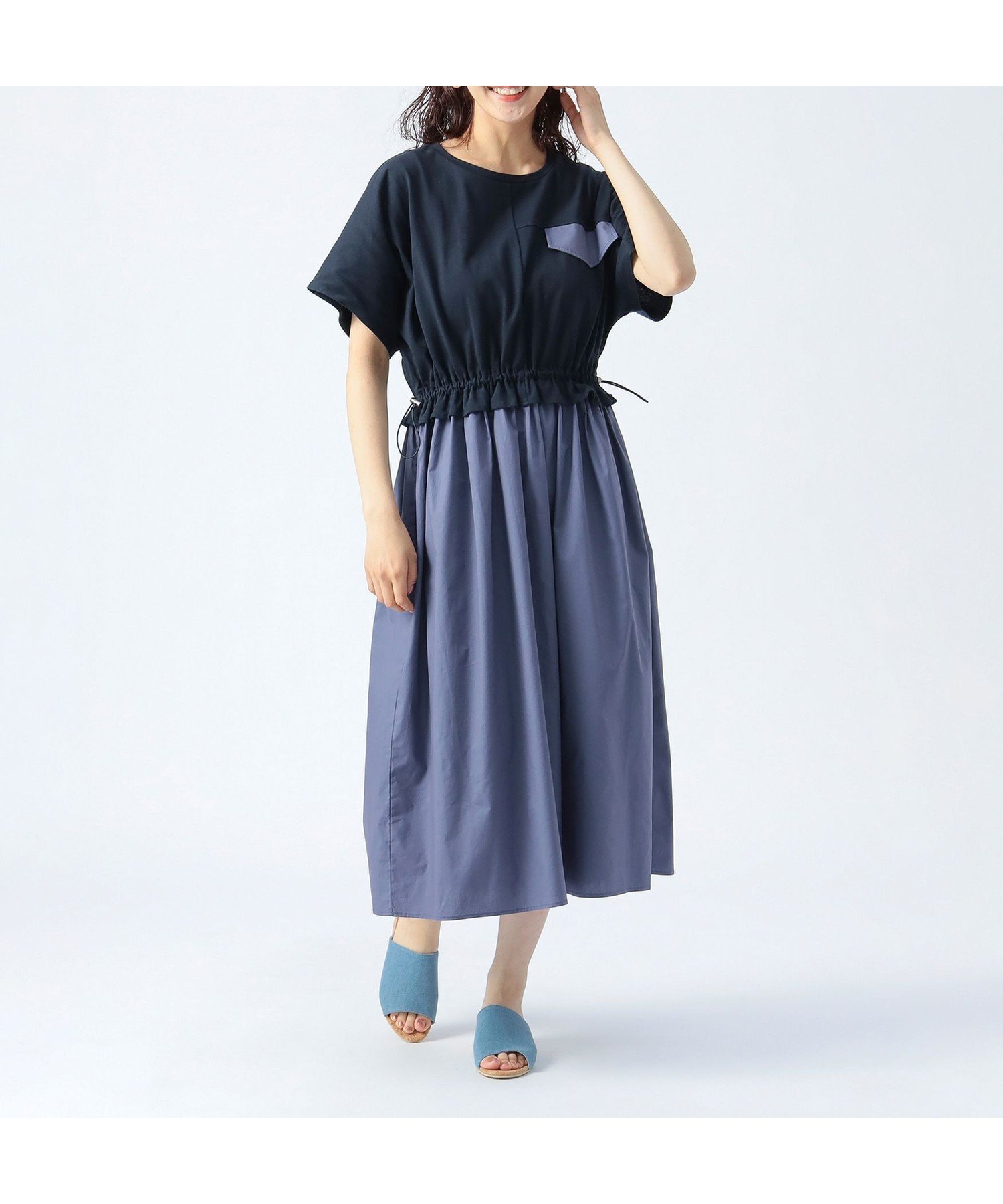 【ビームス ウイメン/BEAMS】のドッキング 切替 ワンピース インテリア・キッズ・メンズ・レディースファッション・服の通販 founy(ファニー) 　ファッション　Fashion　レディースファッション　Fashion for Women　ワンピース　Dresses　カットソー　Cut and Sewn Top　サンダル　Sandals, Summer Shoes　スニーカー　Sneakers, Trainers　ダウン　Down, Puffer　ドッキング　Docking, Mixed Material　リラックス　Relax, Relaxed Fit　切替　Switching, Contrast Panel　NAVY|ID: prp329100004781306 ipo3291000000034689284