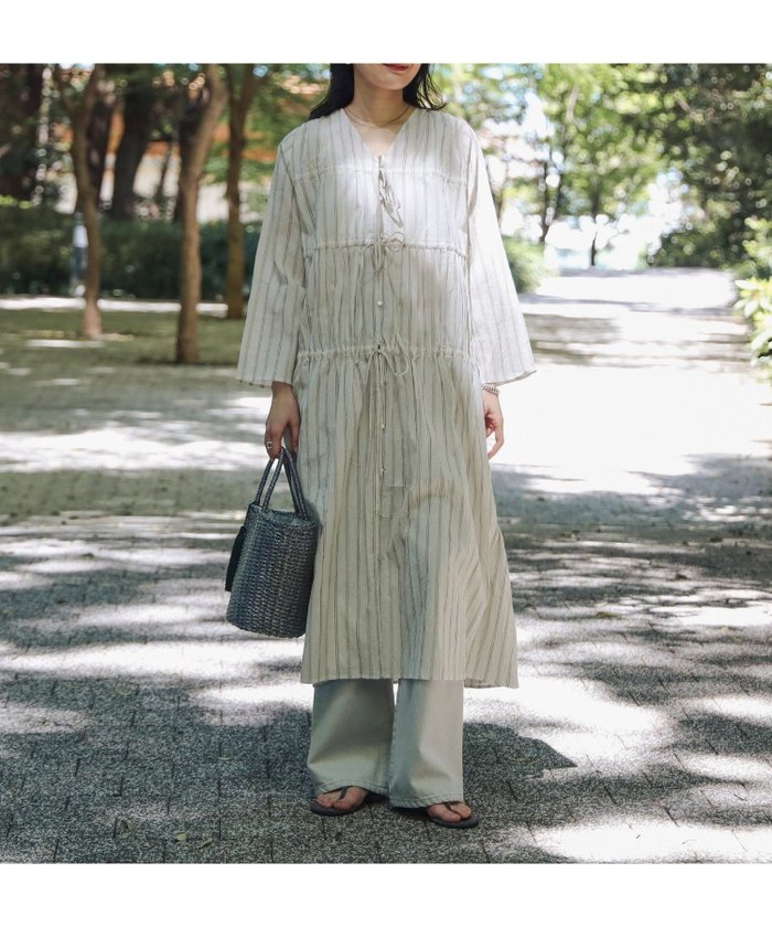 【ビームス ウイメン/BEAMS】のシアー ストライプ リボン ワンピース インテリア・キッズ・メンズ・レディースファッション・服の通販 founy(ファニー) https://founy.com/ ファッション Fashion レディースファッション Fashion for Women ワンピース Dresses おすすめ Recommended / Our Picks サンダル Sandals, Summer Shoes シアー Sheer, See-Through シンプル Simple, Minimal ストライプ Stripe, Striped Pattern スニーカー Sneakers, Trainers フロント Front, Front Design リボン Ribbon, Bow リラックス Relax, Relaxed Fit |ID: prp329100004781309 ipo3291000000034689309