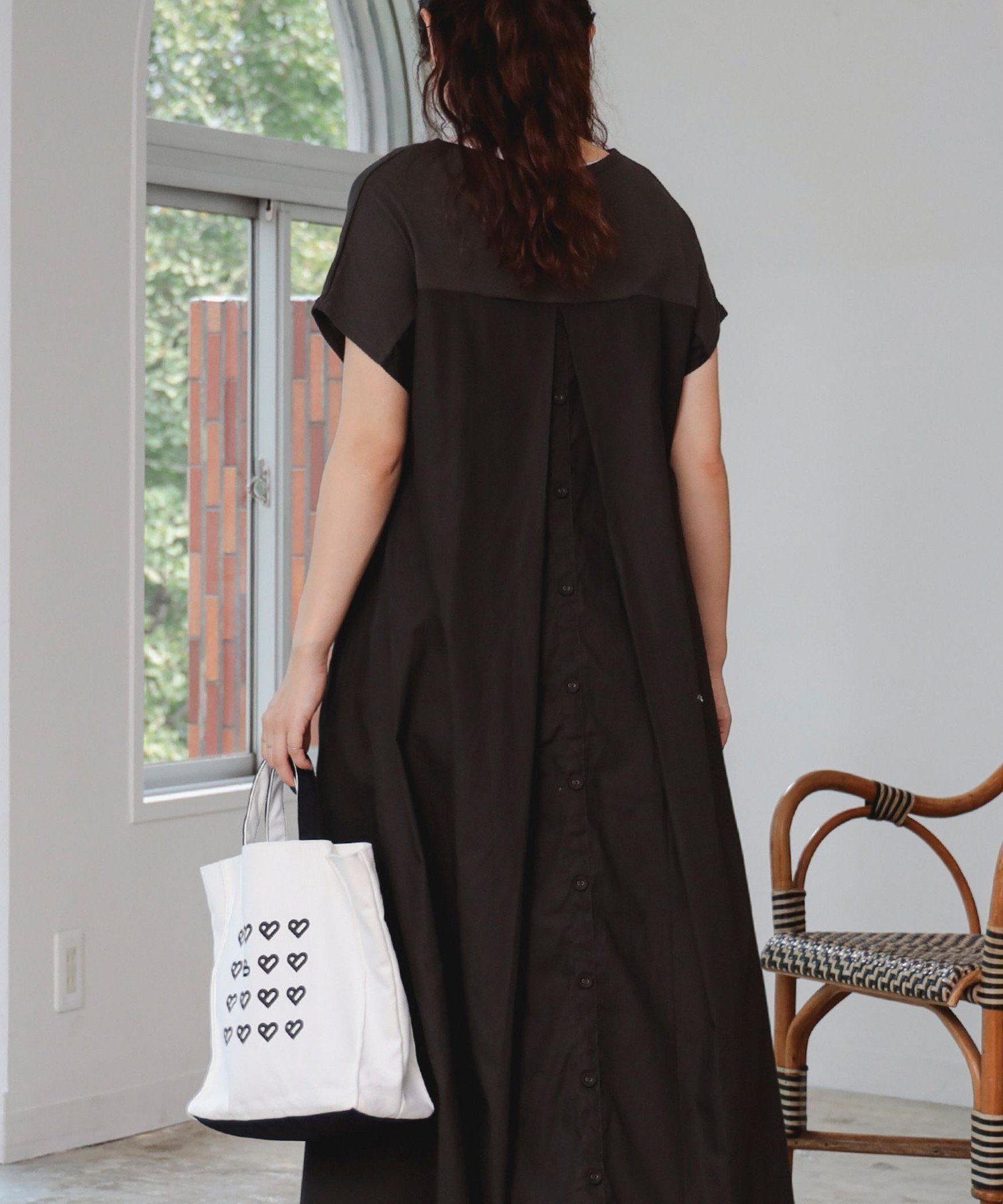 【ビームス ウイメン/BEAMS】の後ボタン 異素材 ワンピース インテリア・キッズ・メンズ・レディースファッション・服の通販 founy(ファニー) ファッション Fashion レディースファッション Fashion for Women ワンピース Dresses カットソー Cut and Sewn Top 切替 Switching, Contrast Panel シンプル Simple, Minimal スリーブ Sleeve, Long Sleeve / Short Sleeve センター Center, Center Line デニム Denim, Jeans Material フレンチ French, French Style フロント Front, Front Design ブロード Broadcloth, Fine Cotton ロング Long, Long-Length おすすめ Recommended / Our Picks CHARCOAL|ID: prp329100004781316 ipo3291000000034689354