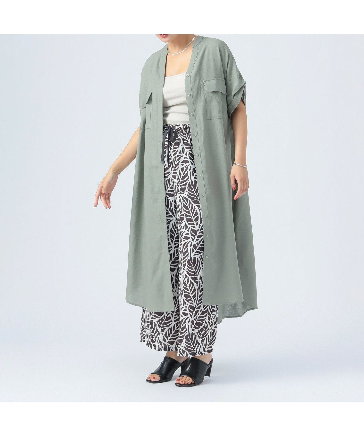 【ビームス ウイメン/BEAMS】の麻混 ダブルポケット オープンワンピース インテリア・キッズ・メンズ・レディースファッション・服の通販 founy(ファニー) ファッション Fashion レディースファッション Fashion for Women ワンピース Dresses おすすめ Recommended / Our Picks スキッパー Skipper, Open Collar ダブル Double, Double-Breasted フロント Front, Front Design ポケット Pocket, Pocket Detail 夏 Summer 羽織 Haori, Light Jacket LIGHT OLIVE|ID: prp329100004781321 ipo3291000000034689382