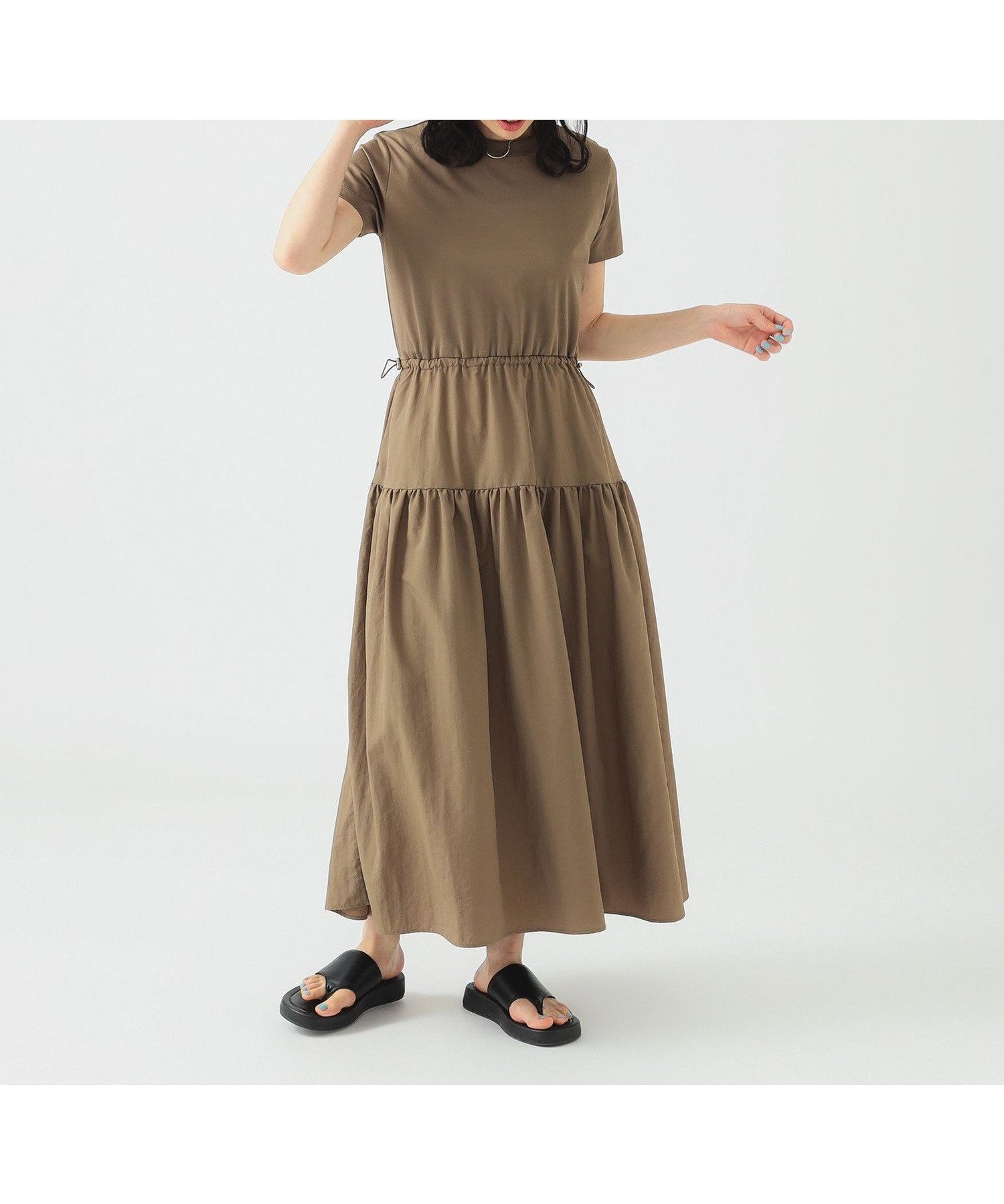 【ビームス ウイメン/BEAMS】のカット * 布帛 ワンピース(S~M) インテリア・キッズ・メンズ・レディースファッション・服の通販 founy(ファニー) 　ファッション　Fashion　レディースファッション　Fashion for Women　ワンピース　Dresses　ウェーブ　Wavy Pattern　カットソー　Cut and Sewn Top　シンプル　Simple, Minimal　ストレート　Straight, Straight Cut　ティアードスカート　Tiered Skirt, Flounced Skirt　ドッキング　Docking, Mixed Material　ドローコード　Drawcord, Drawstring Cord　フェミニン　Feminine, Girly　マキシ　Maxi, Full Length　リゾート　Resort, Vacation Style　再入荷　Restock / Back in Stock　おすすめ　Recommended / Our Picks　夏　Summer　エレガント 上品　Elegant　TAUPE|ID: prp329100004781378 ipo3291000000035170346