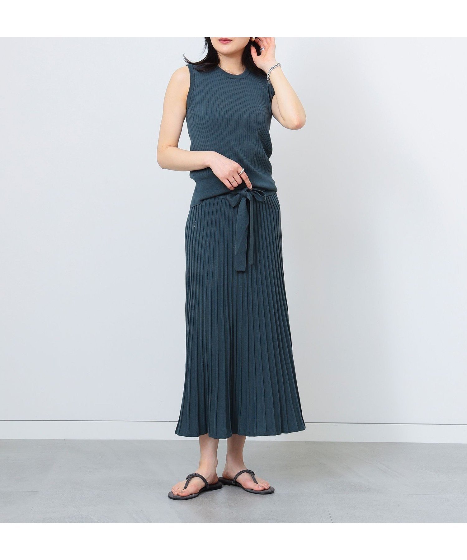 【ビームス ウイメン/BEAMS】のリブニット セットアップ ノースリーブ ワンピース インテリア・キッズ・メンズ・レディースファッション・服の通販 founy(ファニー) ファッション Fashion レディースファッション Fashion for Women ワンピース Dresses キャップ Cap, Baseball Cap サンダル Sandals, Summer Shoes ジャケット Jacket, Outerwear スニーカー Sneakers, Trainers セットアップ Set-Up, Coordinated Outfit トレンド Trend, Trending Now ノースリーブ Sleeveless, No-Sleeve フィット Fit, Slim Fit リブニット Rib Knit, Ribbed Knit リボン Ribbon, Bow エレガント 上品 Elegant GREYISH BLUE|ID: prp329100004781400 ipo3291000000034689970