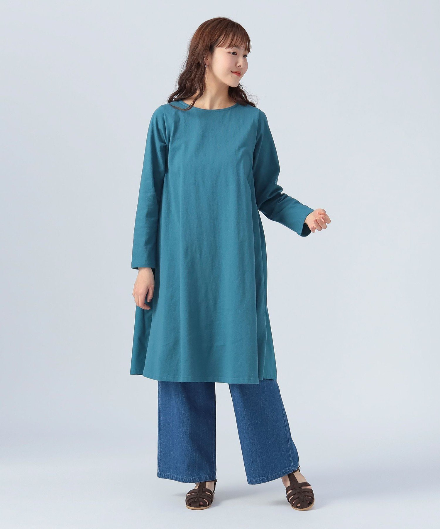 【ビームス ウイメン/BEAMS】の後ろタック 異素材ワンピース インテリア・キッズ・メンズ・レディースファッション・服の通販 founy(ファニー) ファッション Fashion レディースファッション Fashion for Women ワンピース Dresses おすすめ Recommended / Our Picks カットソー Cut and Sewn Top フロント Front, Front Design ブロード Broadcloth, Fine Cotton リラックス Relax, Relaxed Fit 春 Spring BLUE_GREEN|ID: prp329100004781437 ipo3291000000034871099