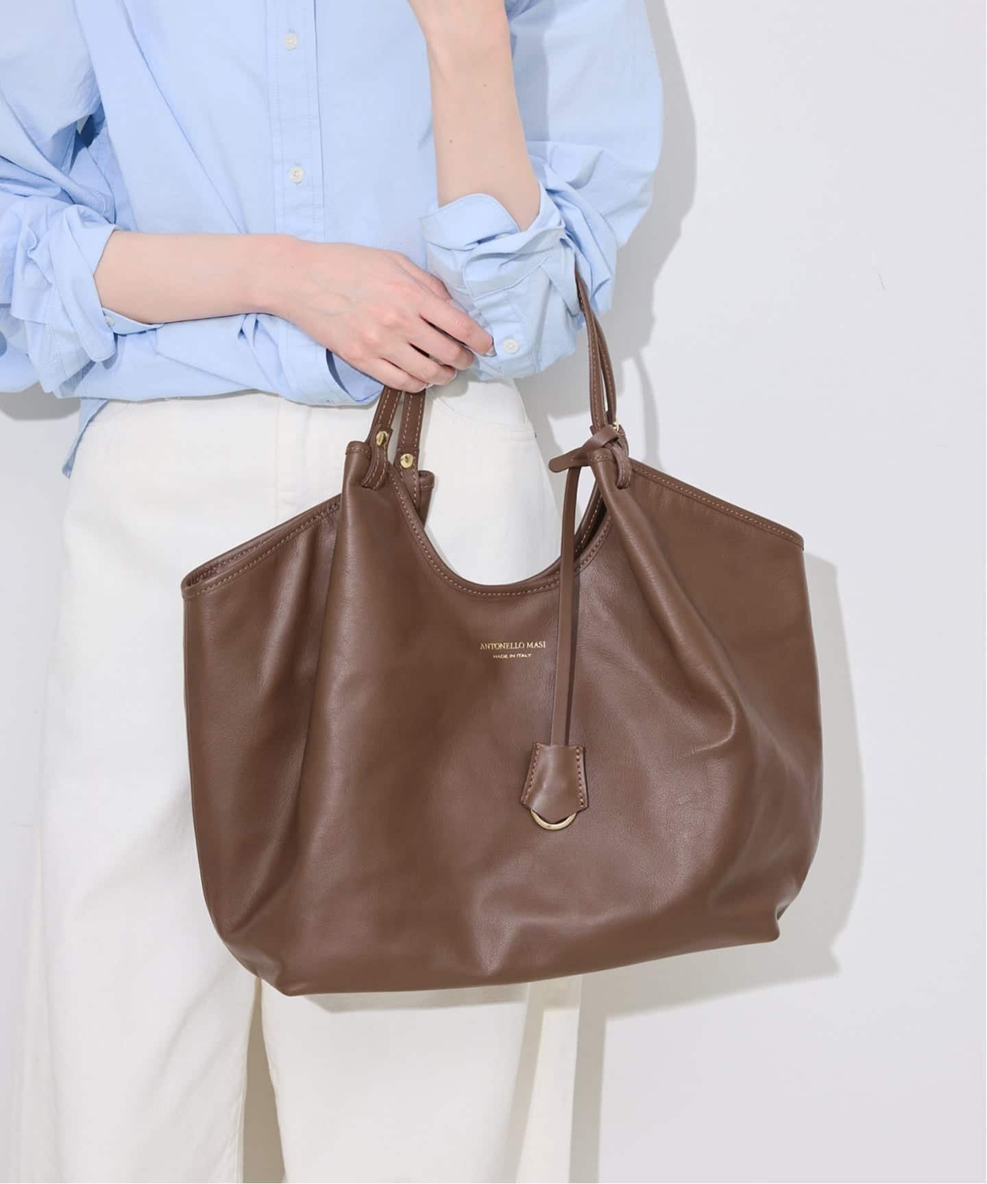 【スローブ イエナ/SLOBE IENA】の《追加5 》ANTONELLO MASI SLOBE別注 レザートートバッグ インテリア・キッズ・メンズ・レディースファッション・服の通販 founy(ファニー) ファッション Fashion レディースファッション Fashion for Women バッグ Bags イタリア Italy シンプル Simple, Minimal スペシャル Special, Limited Edition スマート Smart, Elegant チャーム Charm, Pendant フロント Front, Front Design 別注 Limited Edition, Custom Order ビジネス 仕事 通勤 Business / Work / Commuting ブラウン A|ID: prp329100004781492 ipo3291000000034839648