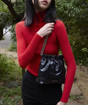 【チャールズ アンド キース/CHARLES & KEITH】のDuo ドゥオ チェーンハンドルツーウェイバックパック 【再入荷】 人気、トレンドファッション・服の通販 founy(ファニー) ファッション Fashion レディースファッション Fashion for Women バッグ Bags クラシカル Classical, Vintage-Inspired ダウン Down, Puffer ラップ Wrap, Wrap Design 今季 This Season, Current Season 再入荷 Restock / Back in Stock 財布 Wallet, Purse |ID:prp329100004781506