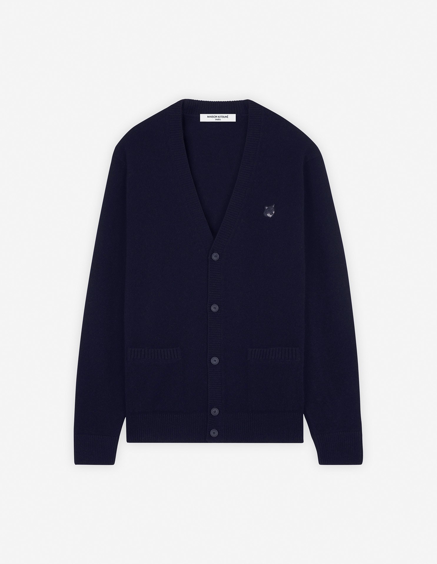 【メゾン キツネ/MAISON KITSUNE / MEN】のMAISON KITSUNE/BOLD FOX HEAD PATCH REGULAR CARDIGAN IN LAMBSWOOL インテリア・キッズ・メンズ・レディースファッション・服の通販 founy(ファニー) 　ファッション　Fashion　メンズファッション　Fashion for Men　冬　Winter / This Winter　カーディガン　Cardigan, Knitwear　コレクション　Collection, Seasonal Line　スタイリッシュ　Stylish, Fashionable　パッチ　Patch, Appliqué　フィット　Fit, Slim Fit　フロント　Front, Front Design　ポケット　Pocket, Pocket Detail　レギュラー　Regular, Standard Fit　定番　Standard, Basic Item　A/W・秋冬　Autumn/Winter　長袖　Long Sleeve, Full Sleeve　NAVY|ID: prp329100004781644 ipo3291000000034693063
