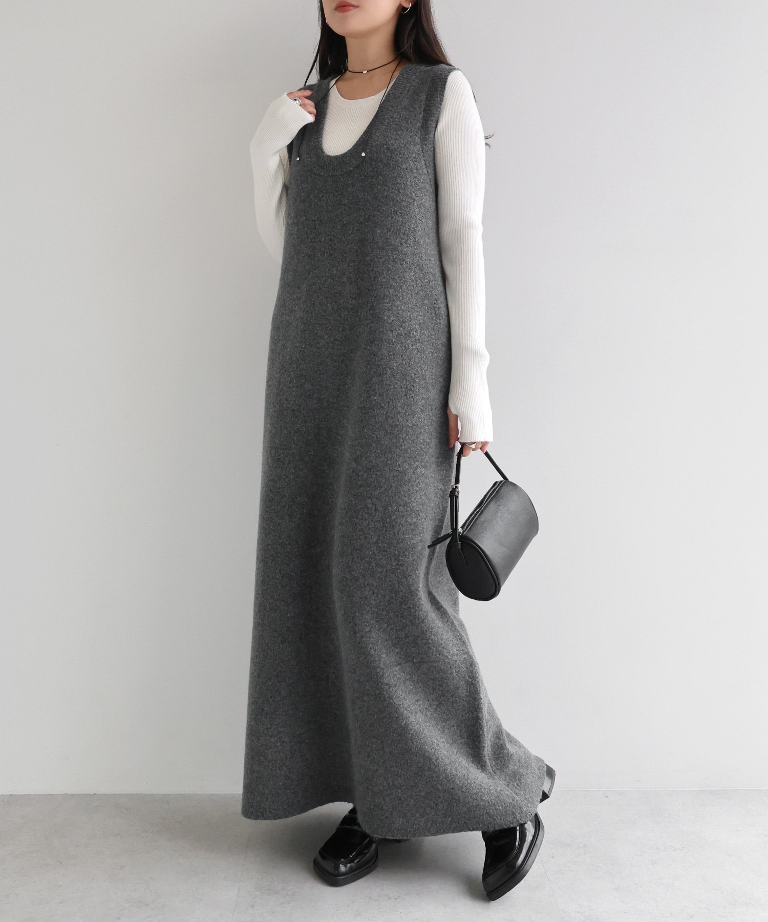 【アンドミー/andme】のミックスメランジ ノースリーブ ニット ワンピース インテリア・キッズ・メンズ・レディースファッション・服の通販 founy(ファニー) ファッション Fashion レディースファッション Fashion for Women ワンピース Dresses ニットワンピース Knit Dresses アクリル Acrylic Material インナー Innerwear シンプル Simple, Minimal タートルネック Turtleneck, High Neck ノースリーブ Sleeveless, No-Sleeve 長袖 Long Sleeve, Full Sleeve ビスチェ Bustier, Corset Top 無地 Plain, Solid Color ロング Long, Long-Length チャコールグレー|ID: prp329100004782107 ipo3291000000034698825