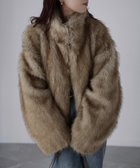 【リベリー/Riberry】のダブルジップフェイクファージャケット 人気、トレンドファッション・服の通販 founy(ファニー) ファッション Fashion レディースファッション Fashion for Women アウター Coat / Outerwear Collection レディースジャケット・軽アウター Jackets 軽量 Lightweight, Ultra Light ショート Short, Short Length スウェット / スエット Sweatshirt, Sweatwear スタンド Stand Collar, Upright Stand デニム Denim, Jeans Material トレンド Trend, Trending Now バランス Balance, Style Balance フェイクファー Faux Fur, Imitation Fur フロント Front, Front Design ブルゾン Blouson, Bomber Jacket ポケット Pocket, Pocket Detail 防寒 Cold Protection, Winter-Ready ミックス Mix, Mixed Style ミドル Middle Length, Mid Height リアル Real, Realistic リラックス Relax, Relaxed Fit 冬 Winter / This Winter エレガント 上品 Elegant thumbnail ベージュ|ID: prp329100004782180 ipo3291000000034802368