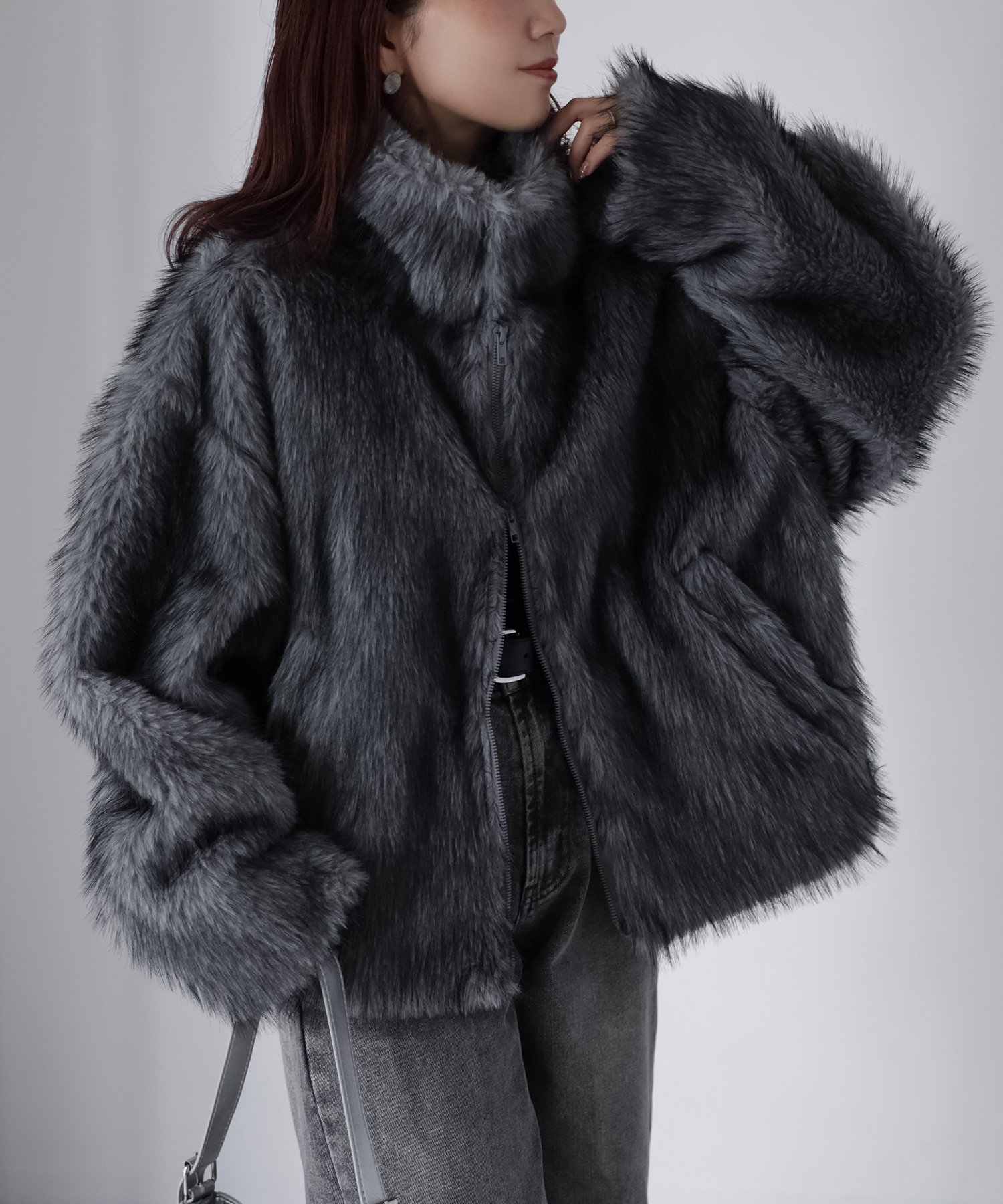 【リベリー/Riberry】のダブルジップフェイクファージャケット インテリア・キッズ・メンズ・レディースファッション・服の通販 founy(ファニー) ファッション Fashion レディースファッション Fashion for Women アウター Coat / Outerwear Collection レディースジャケット・軽アウター Jackets 軽量 Lightweight, Ultra Light ショート Short, Short Length スウェット / スエット Sweatshirt, Sweatwear スタンド Stand Collar, Upright Stand デニム Denim, Jeans Material トレンド Trend, Trending Now バランス Balance, Style Balance フェイクファー Faux Fur, Imitation Fur フロント Front, Front Design ブルゾン Blouson, Bomber Jacket ポケット Pocket, Pocket Detail 防寒 Cold Protection, Winter-Ready ミックス Mix, Mixed Style ミドル Middle Length, Mid Height リアル Real, Realistic リラックス Relax, Relaxed Fit 冬 Winter / This Winter エレガント 上品 Elegant グレー|ID: prp329100004782180 ipo3291000000034802372