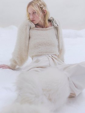 【スナイデル/SNIDEL】 ラメニットアンサンブルプルオーバー【カンヘウォン着用】人気、トレンドファッション・服の通販 founy(ファニー) ファッション Fashion レディースファッション Fashion for Women トップス・カットソー Cut & Sew Tops ニット Knit Tops & Sweaters アンサンブルニット Knit Ensembles & Twin Sets カジュアルプルオーバー・ニットトップス Pullovers & Knit Tops / Casual Pullovers アンサンブル Ensemble Set ウェーブ Wavy Pattern キャミソール Camisole, Spaghetti Strap Top ストレート Straight, Straight Cut スマート Smart, Elegant テクスチャー Texture, Textured Fabric トレンド Trend, Trending Now ドッキング Docking, Mixed Material バランス Balance, Style Balance フェザー Feather, Feather Detail ベルベット Velvet, Velvety ベロア Velour, Soft Velvet ボレロ Bolero, Short Cardigan ミックス Mix, Mixed Style リボン Ribbon, Bow おすすめ Recommended / Our Picks エレガント 上品 Elegant |ID:prp329100004782938