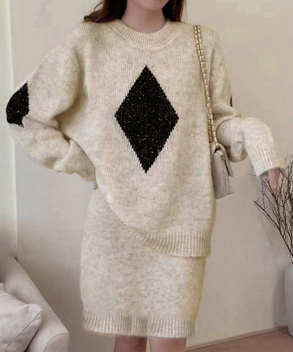 【ミニミニストア/miniministore】のスパンコールニットセットアップ きれいめ インテリア・キッズ・メンズ・レディースファッション・服の通販 founy(ファニー) 　ファッション　Fashion　レディースファッション　Fashion for Women　トップス・カットソー　Cut & Sew Tops　ニット　Knit Tops & Sweaters　アクリル　Acrylic Material　スパンコール　Sequins, Sequin Embellishment　セットアップ　Set-Up, Coordinated Outfit　長袖　Long Sleeve, Full Sleeve　バランス　Balance, Style Balance　ミニスカート　Mini Skirt, Short Skirt　モチーフ　Motif, Design Theme　A/W・秋冬　Autumn/Winter　エレガント 上品　Elegant　アイボリー|ID: prp329100004783321 ipo3291000000034713512