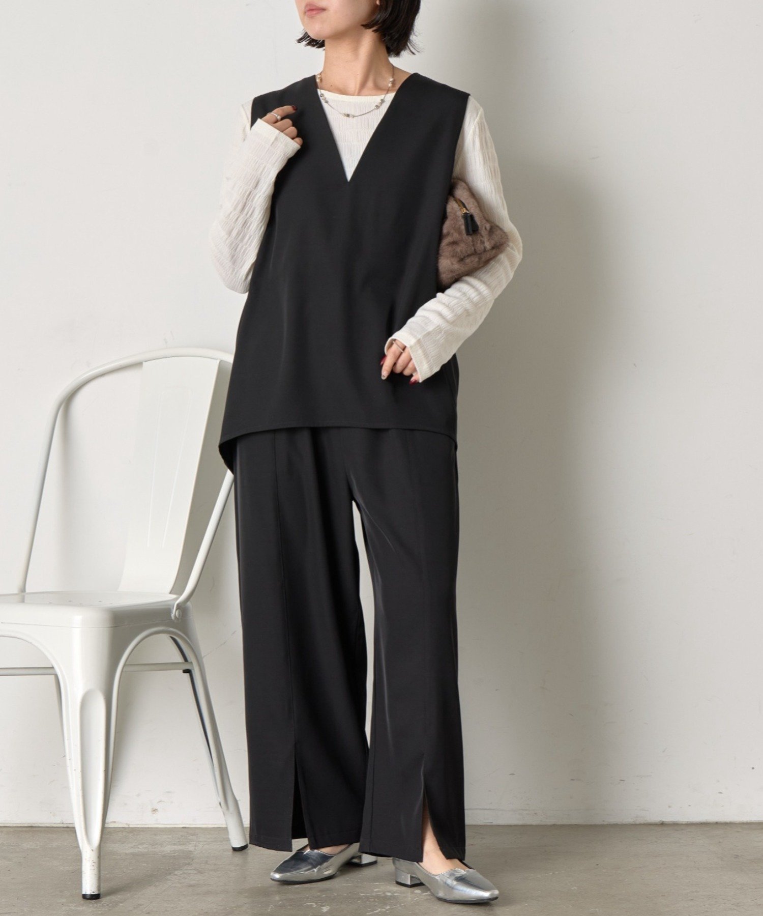 【ジェナ エスパス メルヴェイユ/Jena espace merveilleux】の《ゆい企画》【WEB限定/低身長サイズ】トロミベストセットアップ 人気、トレンドファッション・服の通販 founy(ファニー) 　ファッション　Fashion　レディースファッション　Fashion for Women　アウター　Coat / Outerwear Collection　トップス・カットソー　Cut & Sew Tops　ベスト&ジレ / 重ね着スタイル　Vests & Gilets　オケージョン　Occasion Wear　スマート　Smart, Elegant　スリット　Slit, Slit Detail　セットアップ　Set-Up, Coordinated Outfit　ドレープ　Drape, Draping Fabric　バランス　Balance, Style Balance　ボトム　Bottoms, Lower Wear　A/W・秋冬　Autumn/Winter　冬　Winter / This Winter　再入荷　Restock / Back in Stock　おすすめ　Recommended / Our Picks　エレガント 上品　Elegant　2025年　2025　2025-2026秋冬・A/W　Autumn/Winter 2025–26 AW25–26　 other-1|ID: prp329100004783362 ipo3291000000035082094