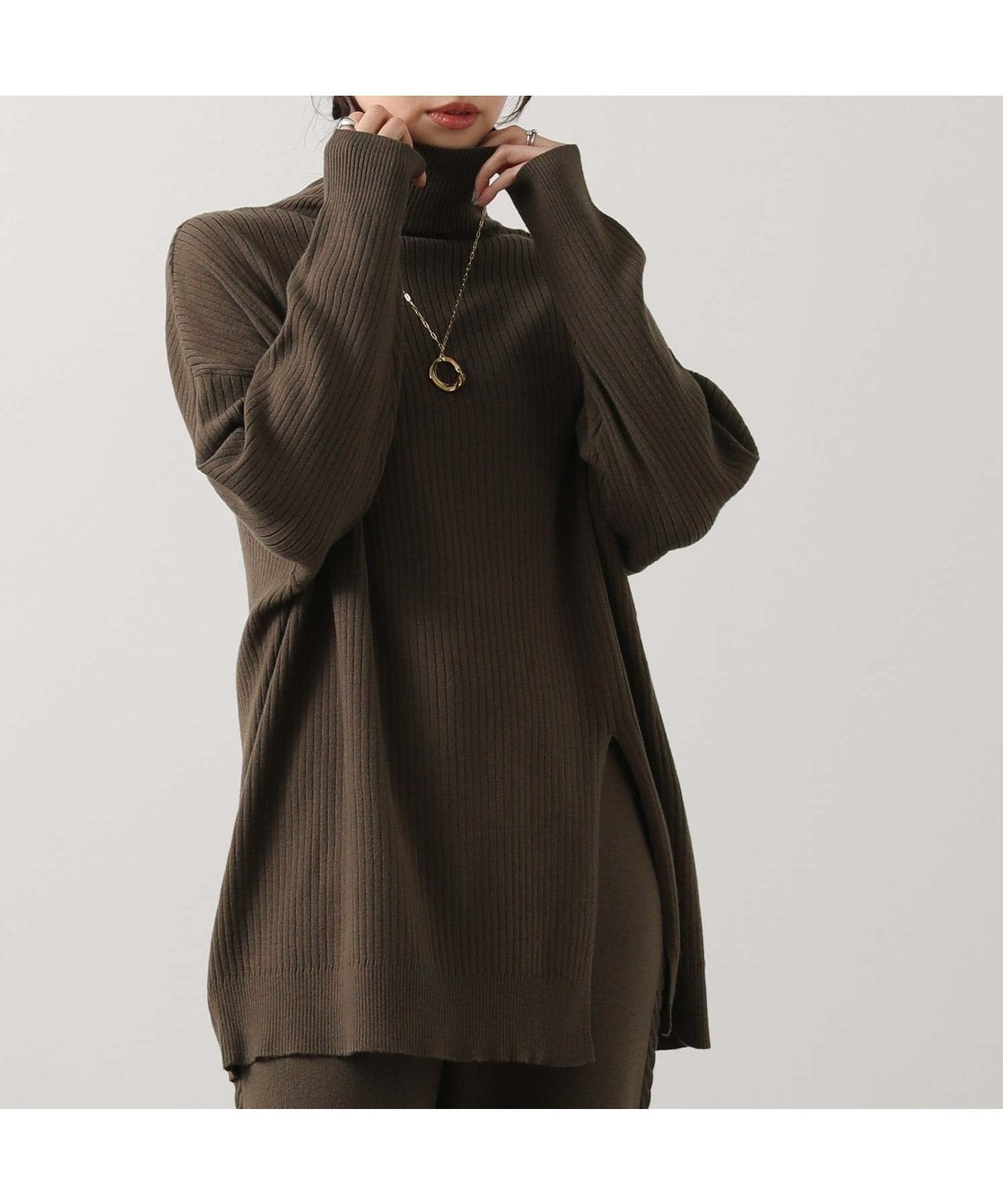 【グレディブリリアン/Gready Brilliant】のGready Brilliant/2_TTLアシメスリットCH インテリア・キッズ・メンズ・レディースファッション・服の通販 founy(ファニー) ファッション Fashion レディースファッション Fashion for Women おすすめ Recommended / Our Picks シンプル Simple, Minimal スリット Slit, Slit Detail タートル Turtleneck, Turtle Collar バランス Balance, Style Balance ボトム Bottoms, Lower Wear ワイド Wide, Wide Fit エレガント 上品 Elegant BRW|ID: prp329100004783375 ipo3291000000034843768