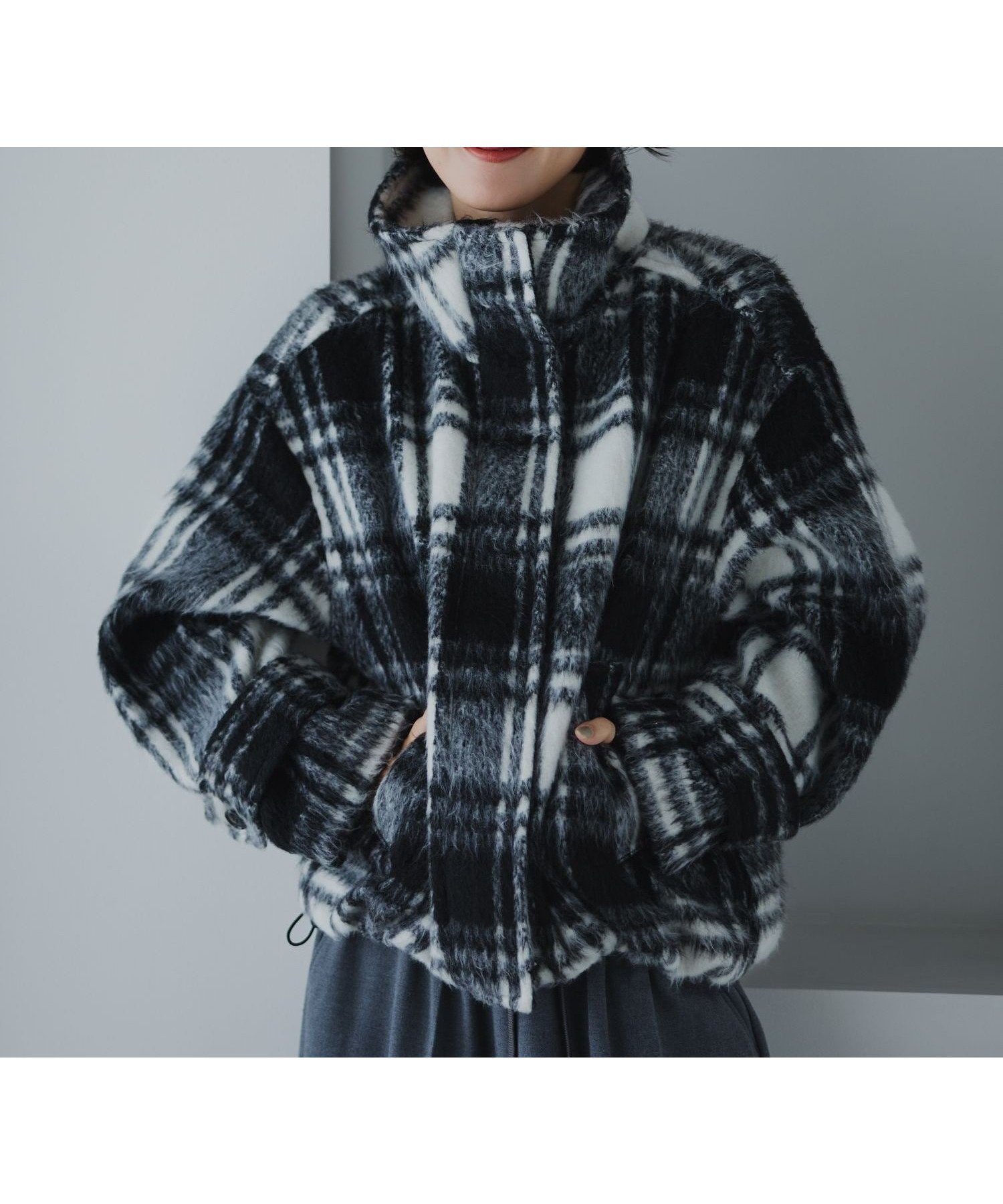 【ベイフロー/BAYFLOW】のシルエットアレンジ可能 チェックシャギーショートコート 人気、トレンドファッション・服の通販 founy(ファニー) ファッション Fashion レディースファッション Fashion for Women アウター Coat / Outerwear Collection コート・ロングコート・ピーコート Long Coats, Peacoats & More おすすめ Recommended / Our Picks ギャザー Gathered, Ruffled ショート Short, Short Length スタンド Stand Collar, Upright Stand チェック Check, Plaid, Tartan トレンド Trend, Trending Now フロント Front, Front Design 無地 Plain, Solid Color other-1|ID: prp329100004783629 ipo3291000000034850869