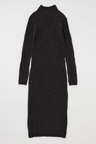 【マウジー/moussy】のVELOUR TOUCH KNIT ドレス 人気、トレンドファッション・服の通販 founy(ファニー) ファッション Fashion レディースファッション Fashion for Women トップス・カットソー Cut & Sew Tops ニット Knit Tops & Sweaters ベロアトップス Velour Tops / Velvet-Look Items ワンピース Dresses フォーマル・パーティードレス・結婚式用ドレス Elegant & Casual Dresses アクセサリー Fashion Accessories カッティング Cutting Detail カーディガン Cardigan, Knitwear ショート Short, Short Length シンプル Simple, Minimal ジャケット Jacket, Outerwear チェスターコート Chester Coat, Long Coat ドレス Dress, One-Piece 人気 Popular, Best Seller フロント Front, Front Design ベロア Velour, Soft Velvet モックネック Mock Neck, Short Turtleneck ロング Long, Long-Length 再入荷 Restock / Back in Stock おすすめ Recommended / Our Picks エレガント 上品 Elegant thumbnail L/BLK1|ID: prp329100004783670 ipo3291000000034718389