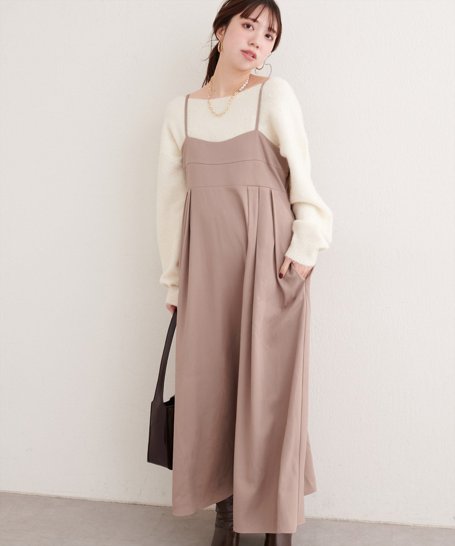 【ナチュラルクチュール/natural couture】のタックキャミワンピース インテリア・キッズ・メンズ・レディースファッション・服の通販 founy(ファニー) 　ファッション　Fashion　レディースファッション　Fashion for Women　ワンピース　Dresses　キャミソールワンピース　Camisole Dresses　アクセサリー　Fashion Accessories　カットソー　Cut and Sewn Top　サンダル　Sandals, Summer Shoes　シンプル　Simple, Minimal　スニーカー　Sneakers, Trainers　デコルテ　Décolleté, Neckline　ドレープ　Drape, Draping Fabric　ネックレス　Necklace, Pendant Necklace　パール　Pearl, Pearl Accent　フェミニン　Feminine, Girly　ポケット　Pocket, Pocket Detail　ラップ　Wrap, Wrap Design　再入荷　Restock / Back in Stock　おすすめ　Recommended / Our Picks　エレガント 上品　Elegant　2026年　2026　グレイッシュベージュ|ID: prp329100004783710 ipo3291000000034943426