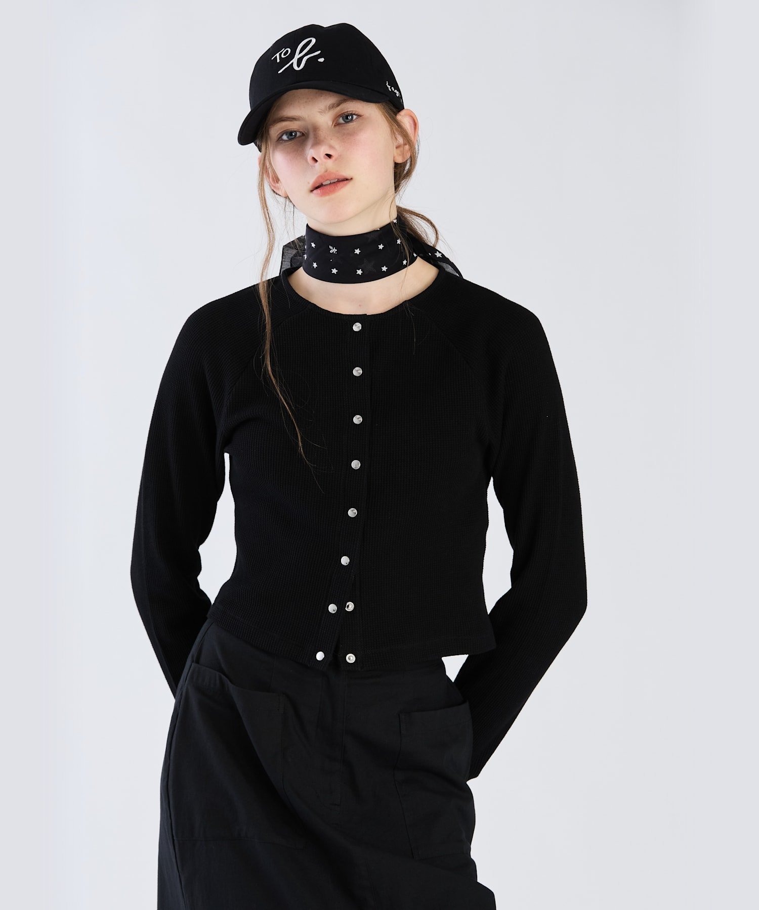 【アニエスベー ファム/agnes b. FEMME】のワッフルコンパクトカーディガン インテリア・キッズ・メンズ・レディースファッション・服の通販 founy(ファニー) ファッション Fashion レディースファッション Fashion for Women トップス・カットソー Cut & Sew Tops カーディガン・羽織り Layered Style Cardigans カーディガン Cardigan, Knitwear コンパクト Compact, Small Size パール Pearl, Pearl Accent ワッフル Waffle, Waffle Knit エレガント 上品 Elegant ブラック|ID: prp329100004783895 ipo3291000000034832250