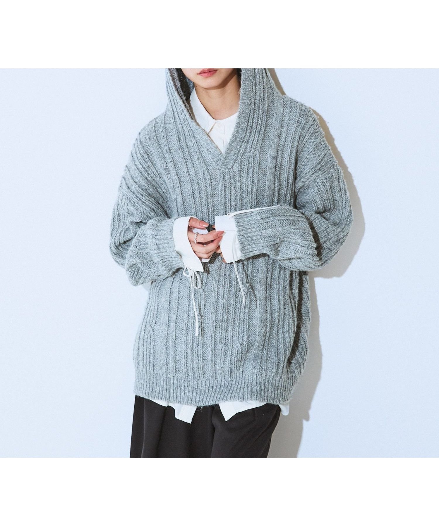 【ジーナシス/JEANASiS】の3.5Gキーネックニットフーディー インテリア・キッズ・メンズ・レディースファッション・服の通販 founy(ファニー) 　ファッション　Fashion　レディースファッション　Fashion for Women　トップス・カットソー　Cut & Sew Tops　ニット　Knit Tops & Sweaters　おすすめ　Recommended / Our Picks　アクセサリー　Fashion Accessories　インナー　Innerwear　ジャケット　Jacket, Outerwear　タートルネック　Turtleneck, High Neck　デニム　Denim, Jeans Material　ボトム　Bottoms, Lower Wear　ルーズ　Loose, Oversized　今季　This Season, Current Season　グレー|ID: prp329100004783938 ipo3291000000034721860