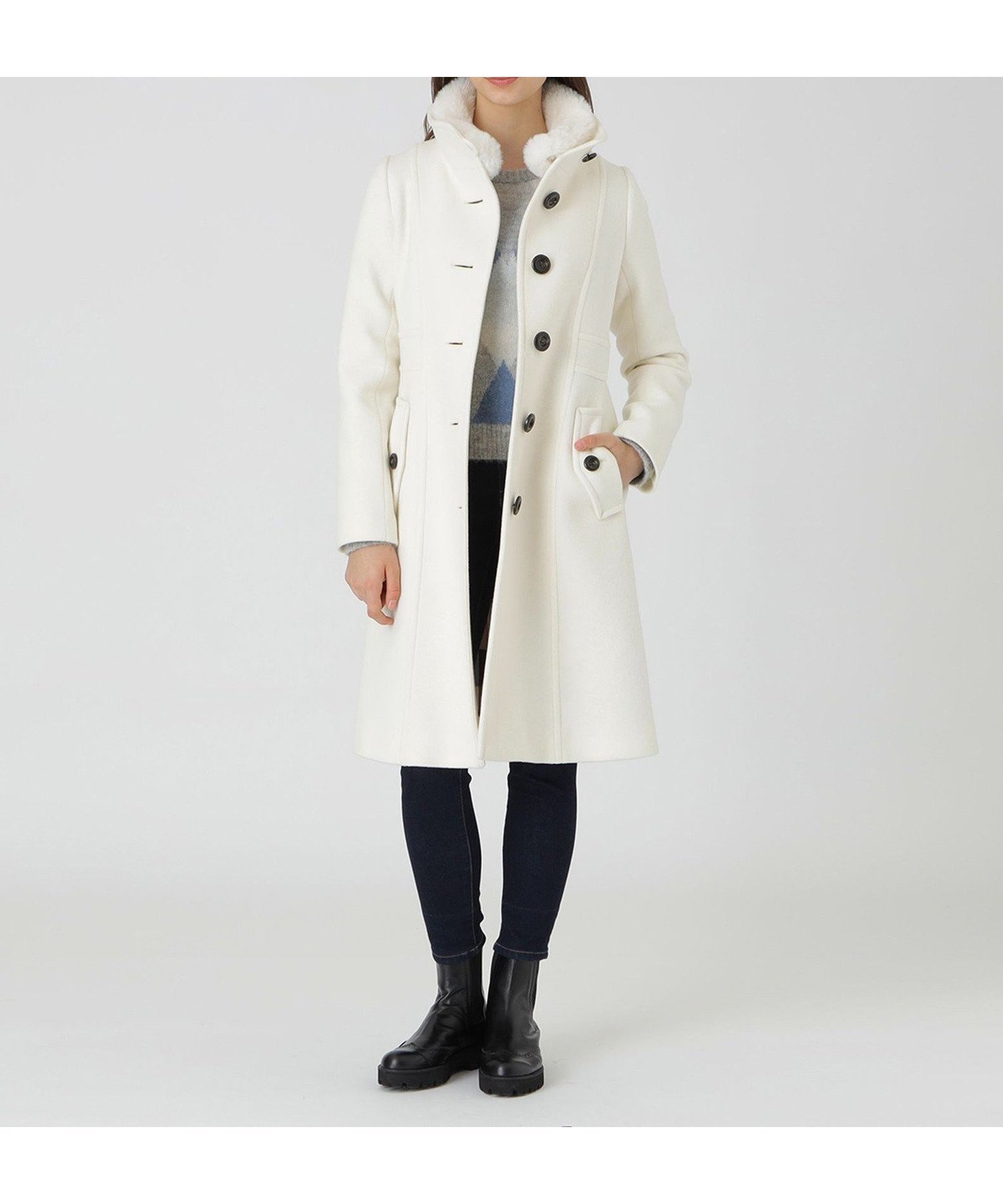 【ブルーレーベル クレストブリッジ/BLUE LABEL CRESTBRIDGE】のファインダブルビーバースタンドカラーコート 人気、トレンドファッション・服の通販 founy(ファニー) ファッション Fashion レディースファッション Fashion for Women アウター Coat / Outerwear Collection コート・ロングコート・ピーコート Long Coats, Peacoats & More スタンド Stand Collar, Upright Stand ダブル Double, Double-Breasted フィット Fit, Slim Fit フレア Flare, Flared プリーツ Pleats, Pleated ボックス Boxy, Box Shape ヨーク Yoke, Yoke Design 定番 Standard, Basic Item other-1|ID: prp329100004784227 ipo3291000000034880699