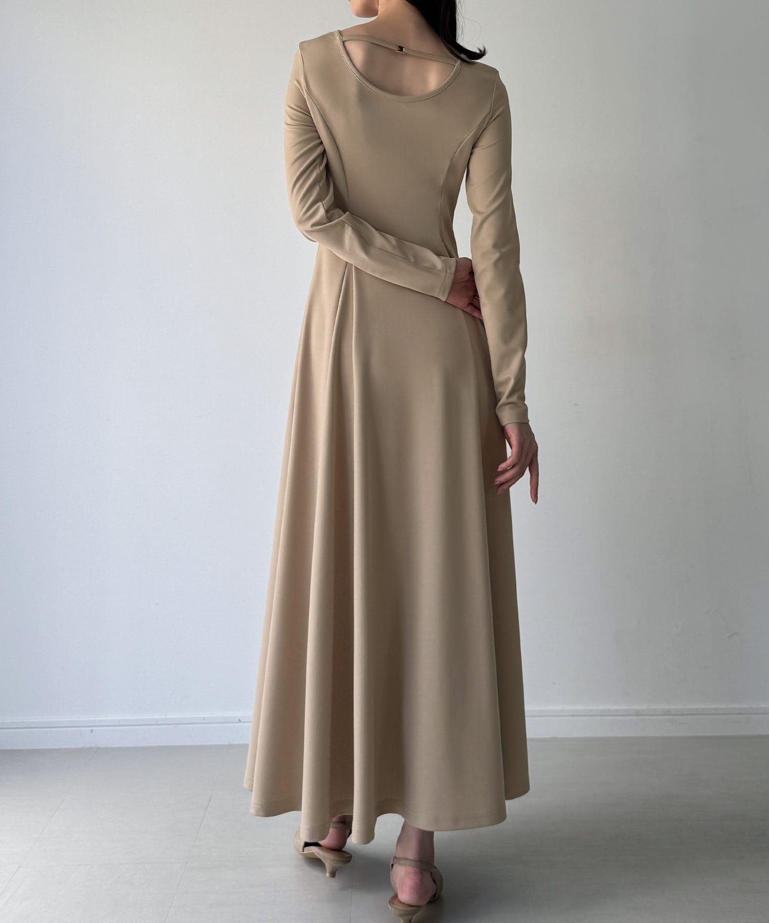 【ジュノア/JUNOAH】のカットソーフレアワンピース(薄手・裏地なし) インテリア・キッズ・メンズ・レディースファッション・服の通販 founy(ファニー) 　ファッション　Fashion　レディースファッション　Fashion for Women　ワンピース　Dresses　グレージュ|ID: prp329100004784292 ipo3291000000034929192