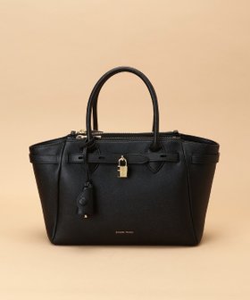 【サマンサタバサ/SamanTha Thavasa】のベルトデザイン サマンサアゼル 大サイズ 人気、トレンドファッション・服の通販 founy(ファニー) ファッション Fashion レディースファッション Fashion for Women ベルト&ウエストマーク Belts & Waist Accessories ショルダー Shoulder, Shoulder Strap スマート Smart, Elegant ビジュー Bijou, Jewel-like Accent ポケット Pocket, Pocket Detail |ID:prp329100004784331