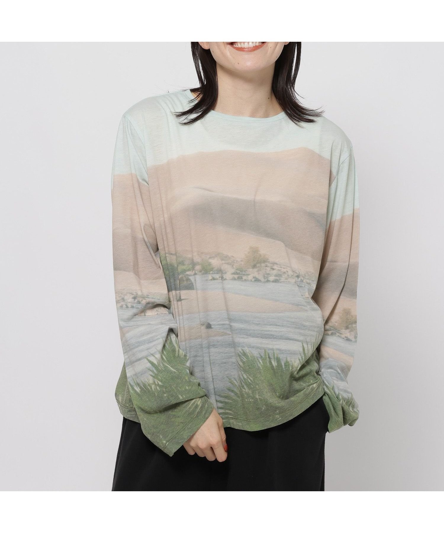 【ニコアンド/niko and】のランドスケープロングTシャツ インテリア・キッズ・メンズ・レディースファッション・服の通販 founy(ファニー) ファッション Fashion レディースファッション Fashion for Women トップス・カットソー Cut & Sew Tops シャツ・ブラウス・オフィスカジュアル Elegant Blouses & Button-Ups ロングTシャツ・Tシャツ Longline T-Shirts & Tees おすすめ Recommended / Our Picks キャミ Camisole, Cami Top グラフィック Graphic, Graphic Design シアー Sheer, See-Through シンプル Simple, Minimal ベスト Vest, Waistcoat リラックス Relax, Relaxed Fit エレガント 上品 Elegant 吸水 Absorbent, Quick-Dry ベージュ系|ID: prp329100004784345 ipo3291000000034890021