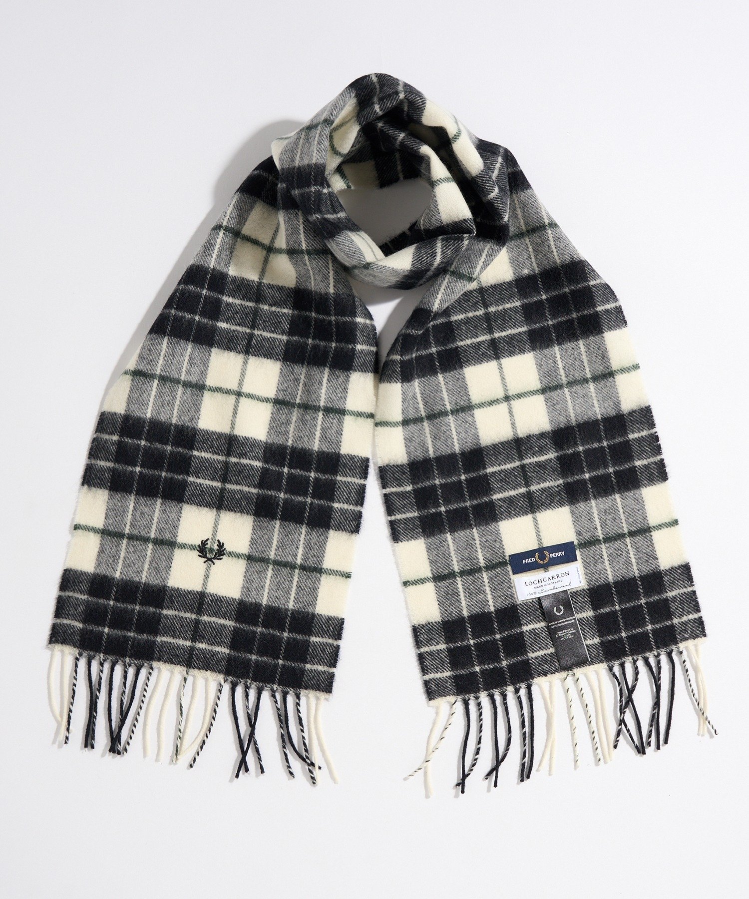 【カセットチャート/Cassette Chart】のFRED PERRY/LAMBSWOOL TARTAN SCARF C8137 インテリア・キッズ・メンズ・レディースファッション・服の通販 founy(ファニー) ファッション Fashion レディースファッション Fashion for Women 厚底 Platform Shoes カーゴパンツ Cargo Pants, Utility Pants キャップ Cap, Baseball Cap キルティング Quilted, Quilting クラシカル Classical, Vintage-Inspired クラシック Classic, Timeless Style シンプル Simple, Minimal ジャケット Jacket, Outerwear スウェット / スエット Sweatshirt, Sweatwear スカーフ Scarf, Neckwear スニーカー Sneakers, Trainers セットアップ Set-Up, Coordinated Outfit タートルネック Turtleneck, High Neck ダウン Down, Puffer デニム Denim, Jeans Material トレンド Trend, Trending Now トレーナー Sweatshirt, Trainer 定番 Standard, Basic Item 人気 Popular, Best Seller ハーフ Half, Half-Length フリンジ Fringe, Tassel ポロシャツ Polo Shirt, Collared Tee モッズコート Mods Coat, Military Parka ロング Long, Long-Length A/W・秋冬 Autumn/Winter 再入荷 Restock / Back in Stock エレガント 上品 Elegant O.WHT|ID: prp329100004784395 ipo3291000000034914402