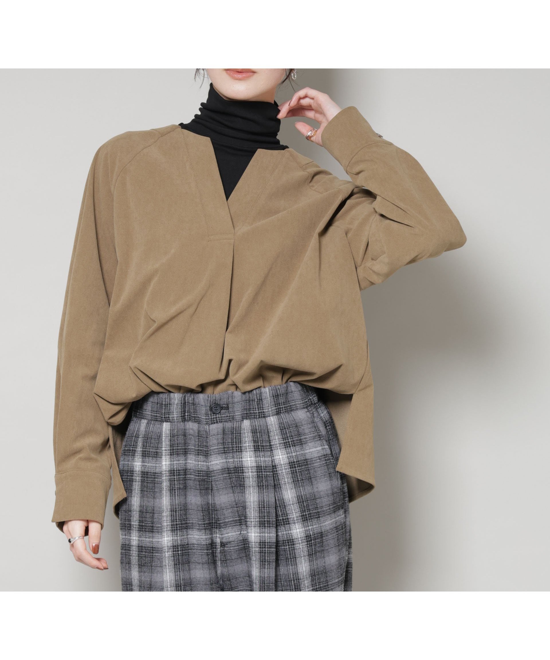 【ナノ ユニバース/nano universe】のストレッチ起毛スキッパープルオーバーブラウス(セットアップ可) インテリア・キッズ・メンズ・レディースファッション・服の通販 founy(ファニー) 　ファッション　Fashion　レディースファッション　Fashion for Women　トップス・カットソー　Cut & Sew Tops　シャツ・ブラウス・オフィスカジュアル　Elegant Blouses & Button-Ups　カジュアルプルオーバー・ニットトップス　Pullovers & Knit Tops / Casual Pullovers　インナー　Innerwear　シンプル　Simple, Minimal　スキッパー　Skipper, Open Collar　ストレッチ　Stretch, Stretchy Fabric　スリット　Slit, Slit Detail　セットアップ　Set-Up, Coordinated Outfit　フロント　Front, Front Design　ベーシック　Basic, Essential　リラックス　Relax, Relaxed Fit　冬　Winter / This Winter　A/W・秋冬　Autumn/Winter　アウトレット　Outlet / Clearance　おすすめ　Recommended / Our Picks　2025年　2025　2025-2026秋冬・A/W　Autumn/Winter 2025–26 AW25–26　カーキベージュ6|ID: prp329100004784446 ipo3291000000034731364