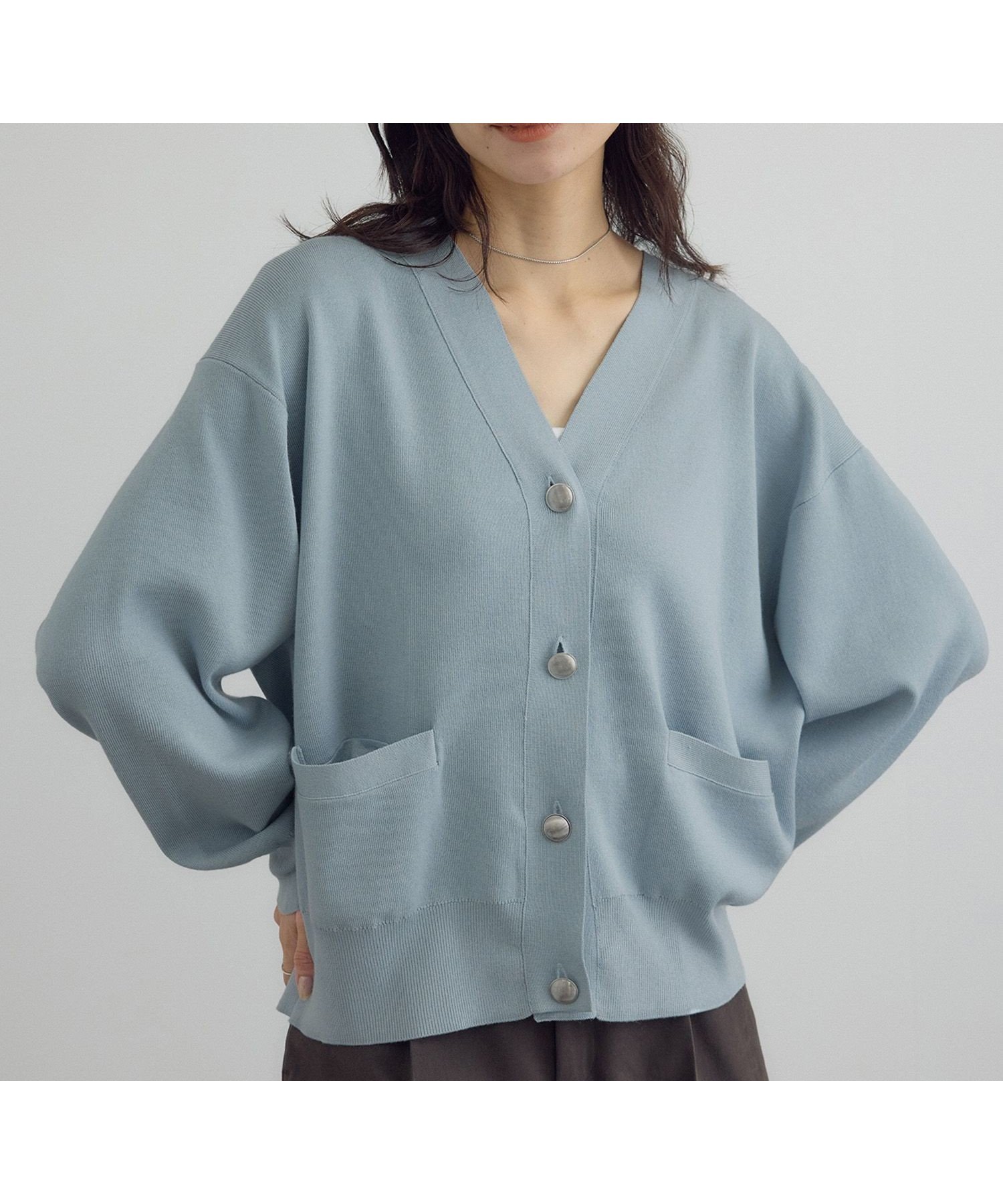 【サロン アダム エ ロペ/SALON adam et rope'】の【WEB限定】メタルボタンスウェットライクラインカーディガン 3 インテリア・キッズ・メンズ・レディースファッション・服の通販 founy(ファニー) 　ファッション　Fashion　レディースファッション　Fashion for Women　トップス・カットソー　Cut & Sew Tops　カーディガン・羽織り　Layered Style Cardigans　レディースパーカー・カジュアルフーディー　Casual Hoodies & Sweatshirts　スウェット・クルーネックトップス　Sweatshirts & Crewnecks / Relaxed Fit Sweat Tops　カットソー　Cut and Sewn Top　カーゴパンツ　Cargo Pants, Utility Pants　カーディガン　Cardigan, Knitwear　キャミワンピース　Cami Dress, Slip Dress　シルバー　Silver, Metallic Silver　スウェット / スエット　Sweatshirt, Sweatwear　スラックス　Slacks, Dress Pants　デニム　Denim, Jeans Material　人気　Popular, Best Seller　バランス　Balance, Style Balance　フェミニン　Feminine, Girly　フロント　Front, Front Design　ボトム　Bottoms, Lower Wear　ポケット　Pocket, Pocket Detail　メタル　Metal, Metal Parts　無地　Plain, Solid Color　リラックス　Relax, Relaxed Fit　エレガント 上品　Elegant　ビジネス 仕事 通勤　Business / Work / Commuting　サックス(48)|ID: prp329100004784632 ipo3291000000035040211