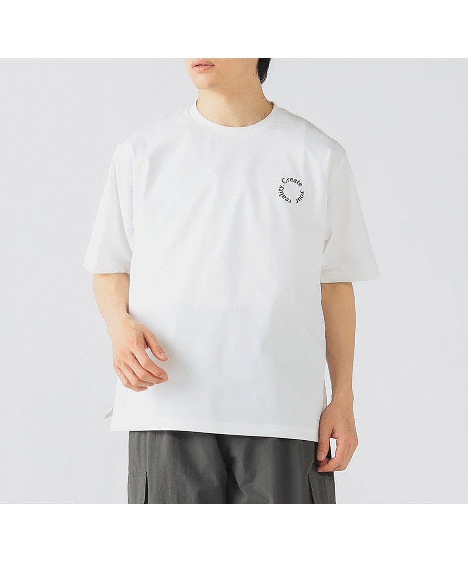 【ビームス ウイメン/BEAMS】のクイックドライ エンブレム Tシャツ (吸水速乾) インテリア・キッズ・メンズ・レディースファッション・服の通販 founy(ファニー) 　ファッション　Fashion　レディースファッション　Fashion for Women　トップス・カットソー　Cut & Sew Tops　シャツ・ブラウス・オフィスカジュアル　Elegant Blouses & Button-Ups　ロングTシャツ・Tシャツ　Longline T-Shirts & Tees　おすすめ　Recommended / Our Picks　ショーツ　Shorts, Short Pants　シンプル　Simple, Minimal　デニム　Denim, Jeans Material　ベーシック　Basic, Essential　ラウンド　Round, Round Neck　リラックス　Relax, Relaxed Fit　ワイド　Wide, Wide Fit　ワンポイント　One Point, Statement Accent　吸水　Absorbent, Quick-Dry　WHITE|ID: prp329100004784977 ipo3291000000034943880