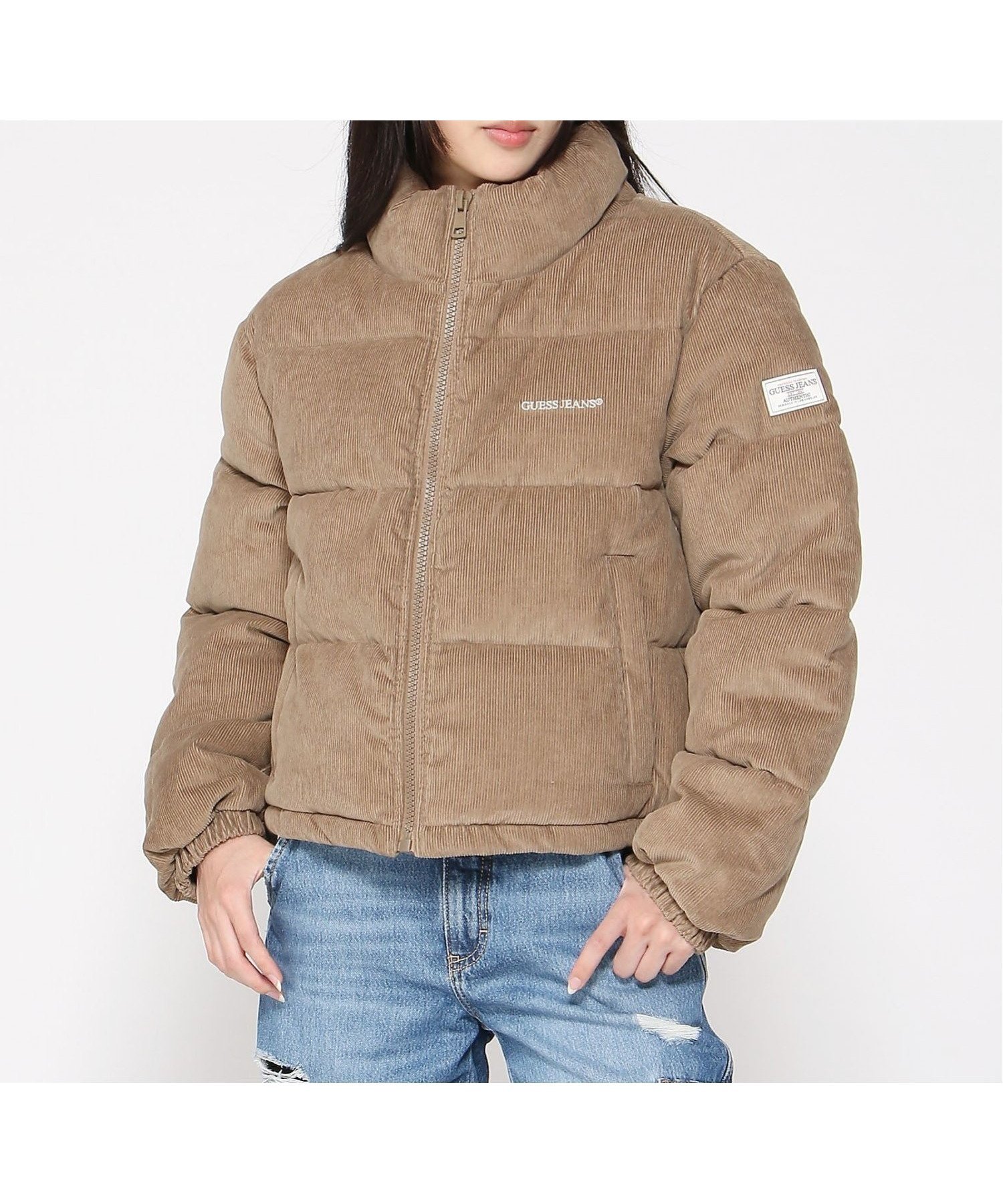 【ゲス/GUESS】のGUESS JEANS パファージャケット Cropped Puffer インテリア・キッズ・メンズ・レディースファッション・服の通販 founy(ファニー) 　ファッション　Fashion　レディースファッション　Fashion for Women　アウター　Coat / Outerwear Collection　レディースジャケット・軽アウター　Jackets　グラフィック　Graphic, Graphic Design　バランス　Balance, Style Balance　プリント　Print, Printed Pattern　ワイド　Wide, Wide Fit　ライトブラウン|ID: prp329100004784978 ipo3291000000034736716