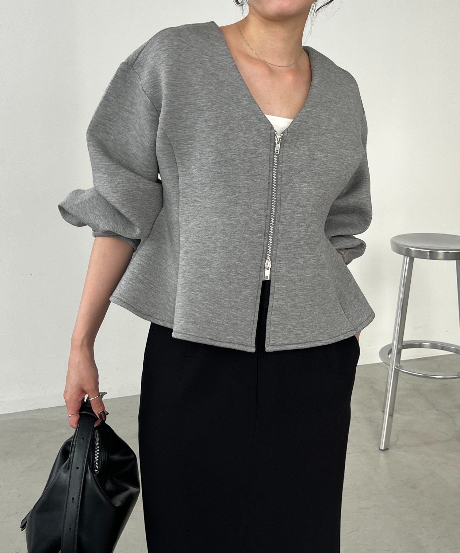 【カプリシューレマージュ/CAPRICIEUX LEMAGE】の【スタイルアップが叶う/伸縮性◎】ペプラムジップカーディガン インテリア・キッズ・メンズ・レディースファッション・服の通販 founy(ファニー) 　ファッション　Fashion　レディースファッション　Fashion for Women　トップス・カットソー　Cut & Sew Tops　カーディガン・羽織り　Layered Style Cardigans　カーディガン　Cardigan, Knitwear　ギャザー　Gathered, Ruffled　デニム　Denim, Jeans Material　ハイネック　High Neck, Mock Neck　ペプラム　Peplum, Flared Hem　マキシ　Maxi, Full Length　ワイド　Wide, Wide Fit　秋　Autumn　羽織　Haori, Light Jacket　グレー|ID: prp329100004784988 ipo3291000000034900011