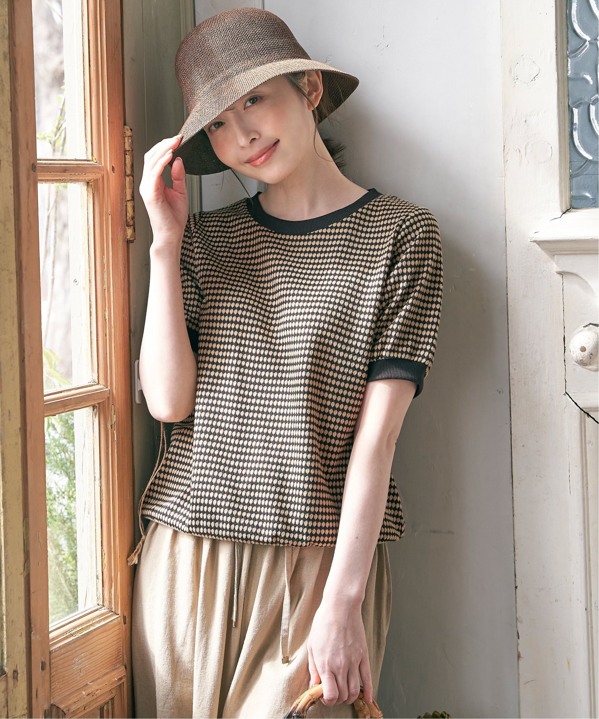 【イッカ/ikka】の【親子コーデ】ハニカム柄ジャガードカットソー 人気、トレンドファッション・服の通販 founy(ファニー) 　ファッション　Fashion　レディースファッション　Fashion for Women　トップス・カットソー　Cut & Sew Tops　カットソー・ベーシックTシャツ　Cut-and-Sewn Tops / Stretch Tees & Basics　おすすめ　Recommended / Our Picks　オレンジ　Orange　カットソー　Cut and Sewn Top　ドット　Polka Dot, Dot Pattern　夏　Summer　楽ちん　Easy Fit, Comfortable　 other-1|ID: prp329100004785013 ipo3291000000035228521