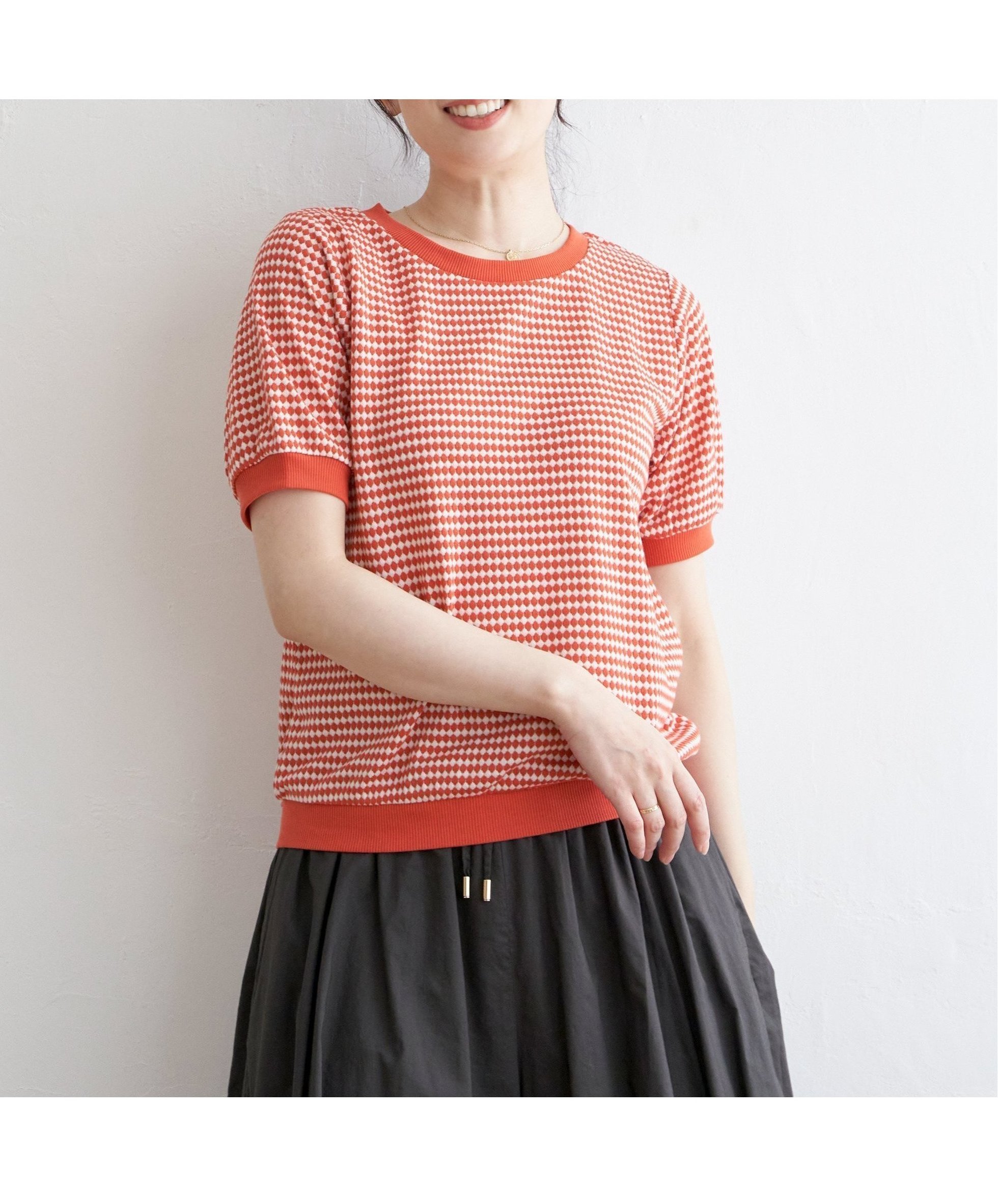 【イッカ/ikka】の【親子コーデ】ハニカム柄ジャガードカットソー インテリア・キッズ・メンズ・レディースファッション・服の通販 founy(ファニー) 　ファッション　Fashion　レディースファッション　Fashion for Women　トップス・カットソー　Cut & Sew Tops　カットソー・ベーシックTシャツ　Cut-and-Sewn Tops / Stretch Tees & Basics　おすすめ　Recommended / Our Picks　オレンジ　Orange　カットソー　Cut and Sewn Top　ドット　Polka Dot, Dot Pattern　夏　Summer　楽ちん　Easy Fit, Comfortable　オレンジ|ID: prp329100004785013 ipo3291000000035228524