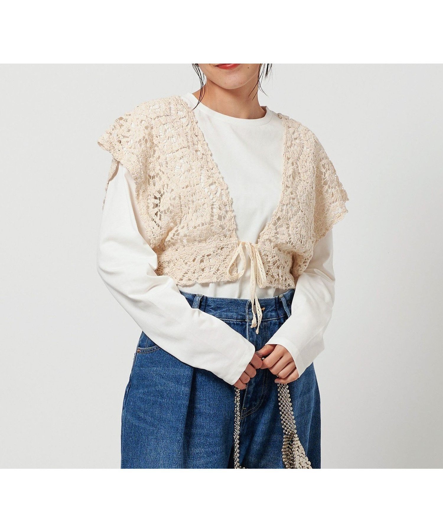 【ユナイテッドアローズ/UNITED ARROWS】のレースベスト*ロングTシャツ レイヤードセット インテリア・キッズ・メンズ・レディースファッション・服の通販 founy(ファニー) 　ファッション　Fashion　レディースファッション　Fashion for Women　アウター　Coat / Outerwear Collection　トップス・カットソー　Cut & Sew Tops　シャツ・ブラウス・オフィスカジュアル　Elegant Blouses & Button-Ups　ロングTシャツ・Tシャツ　Longline T-Shirts & Tees　ベスト&ジレ / 重ね着スタイル　Vests & Gilets　インナー　Innerwear　カットソー　Cut and Sewn Top　キャミソール　Camisole, Spaghetti Strap Top　スリーブ　Sleeve, Long Sleeve / Short Sleeve　タンク　Tank Top, Sleeveless Top　トレンド　Trend, Trending Now　プリント　Print, Printed Pattern　プレーン　Plain, Simple　ベスト　Vest, Waistcoat　レース　Lace, Lace Fabric　ロング　Long, Long-Length　アウトレット　Outlet / Clearance　OFF WHITE|ID: prp329100004785038 ipo3291000000034736938