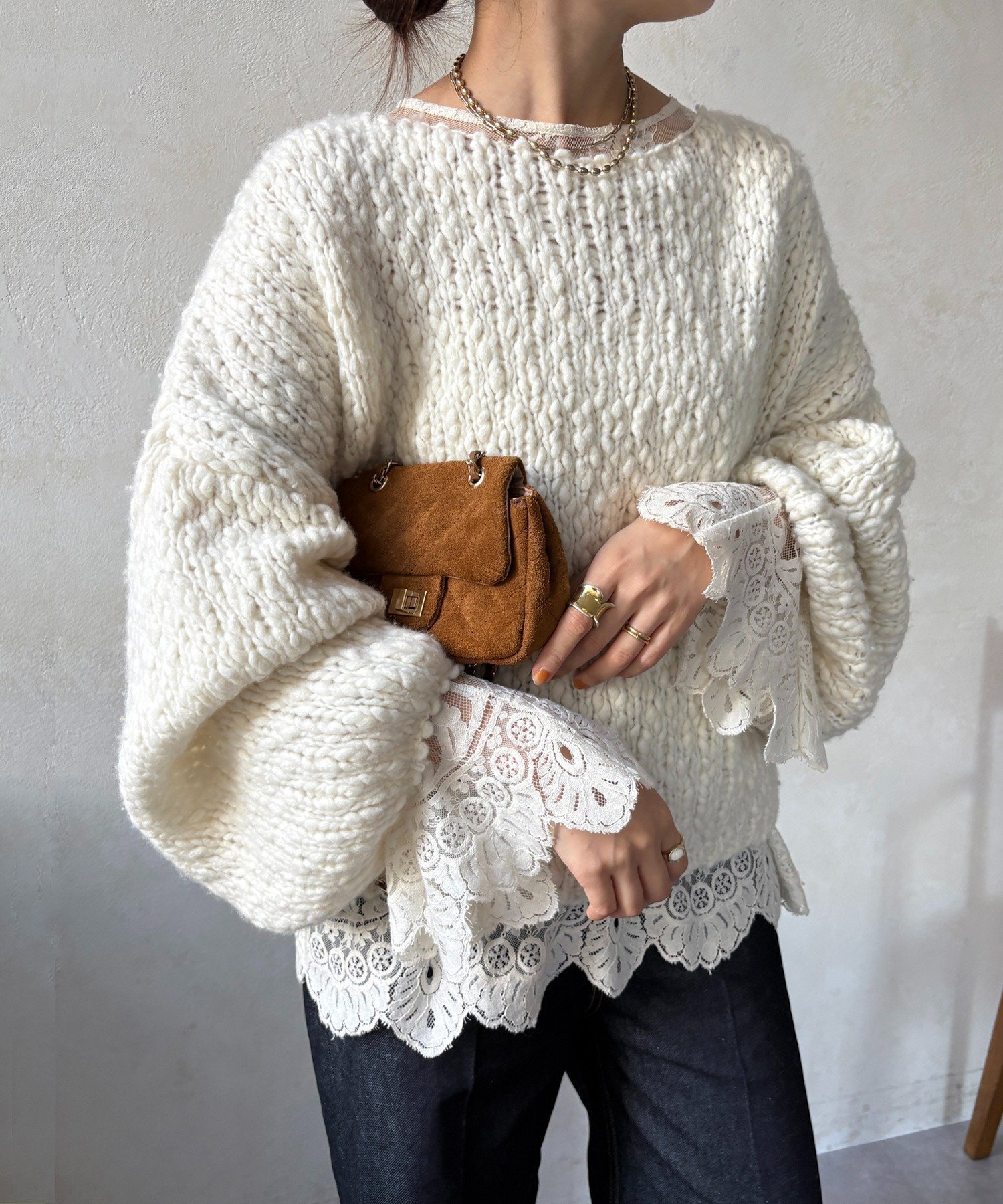 【ドゥドゥ/DouDou】の【完売カラー再追加!/レイヤードアイテム/着映え◎】レースフレアブラウス 人気、トレンドファッション・服の通販 founy(ファニー) ファッション Fashion レディースファッション Fashion for Women トップス・カットソー Cut & Sew Tops シャツ・ブラウス・オフィスカジュアル Elegant Blouses & Button-Ups スウェット / スエット Sweatshirt, Sweatwear スマート Smart, Elegant トレンド Trend, Trending Now バランス Balance, Style Balance フレア Flare, Flared ボトム Bottoms, Lower Wear レース Lace, Lace Fabric A/W・秋冬 Autumn/Winter 冬 Winter / This Winter 再入荷 Restock / Back in Stock おすすめ Recommended / Our Picks 2025年 2025 2025-2026秋冬・A/W Autumn/Winter 2025–26 AW25–26 other-1|ID: prp329100004785075 ipo3291000000034917368