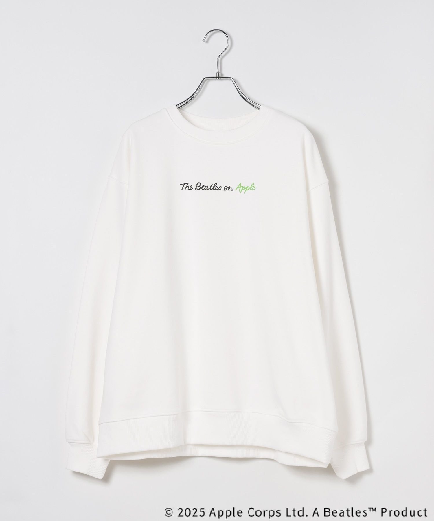 【レプシィム ローリーズファーム/LEPSIM LOWRYS FARM】の【THE BEATLES】スウェット インテリア・キッズ・メンズ・レディースファッション・服の通販 founy(ファニー) 　ファッション　Fashion　レディースファッション　Fashion for Women　トップス・カットソー　Cut & Sew Tops　レディースパーカー・カジュアルフーディー　Casual Hoodies & Sweatshirts　スウェット・クルーネックトップス　Sweatshirts & Crewnecks / Relaxed Fit Sweat Tops　おすすめ　Recommended / Our Picks　ジャケット　Jacket, Outerwear　スウェット / スエット　Sweatshirt, Sweatwear　バランス　Balance, Style Balance　プリント　Print, Printed Pattern　人気　Popular, Best Seller　オフホワイト05|ID: prp329100004785096 ipo3291000000035172502